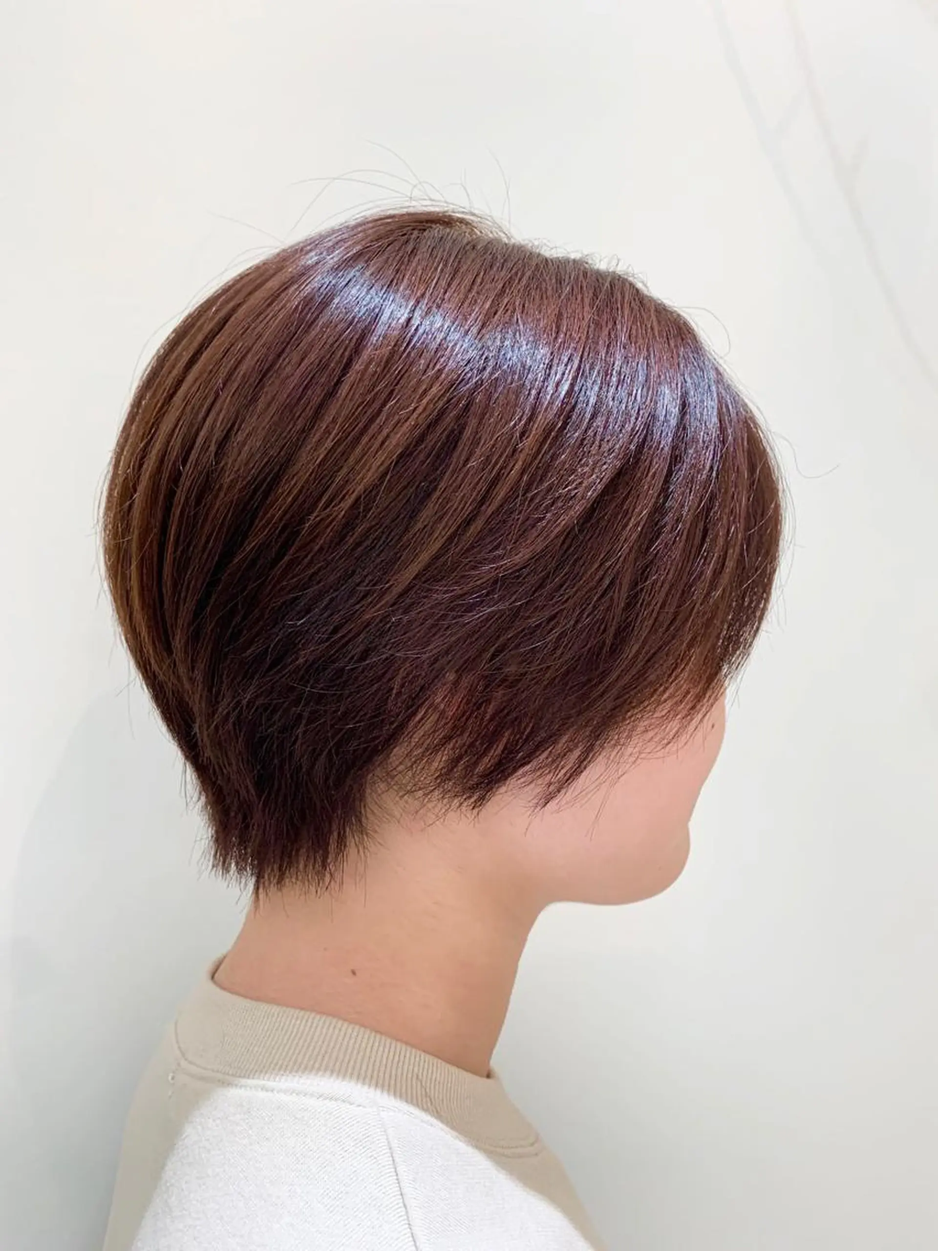 ショート カラー 塩谷 雪花のヘアスタイル