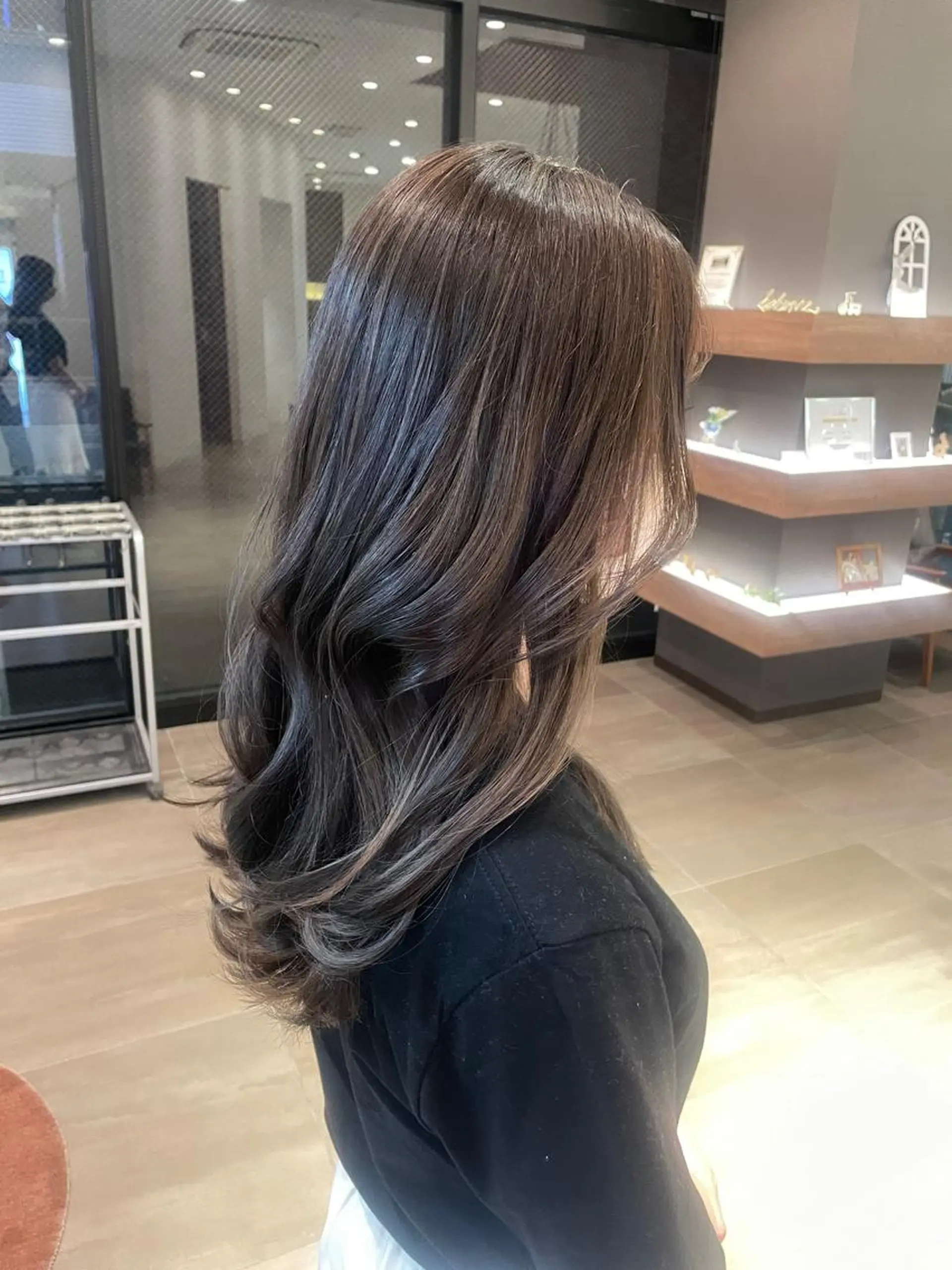 ロング カラー グレージュ 堀江／韓国・透明感 カラー／みずき🐩のヘアスタイル
