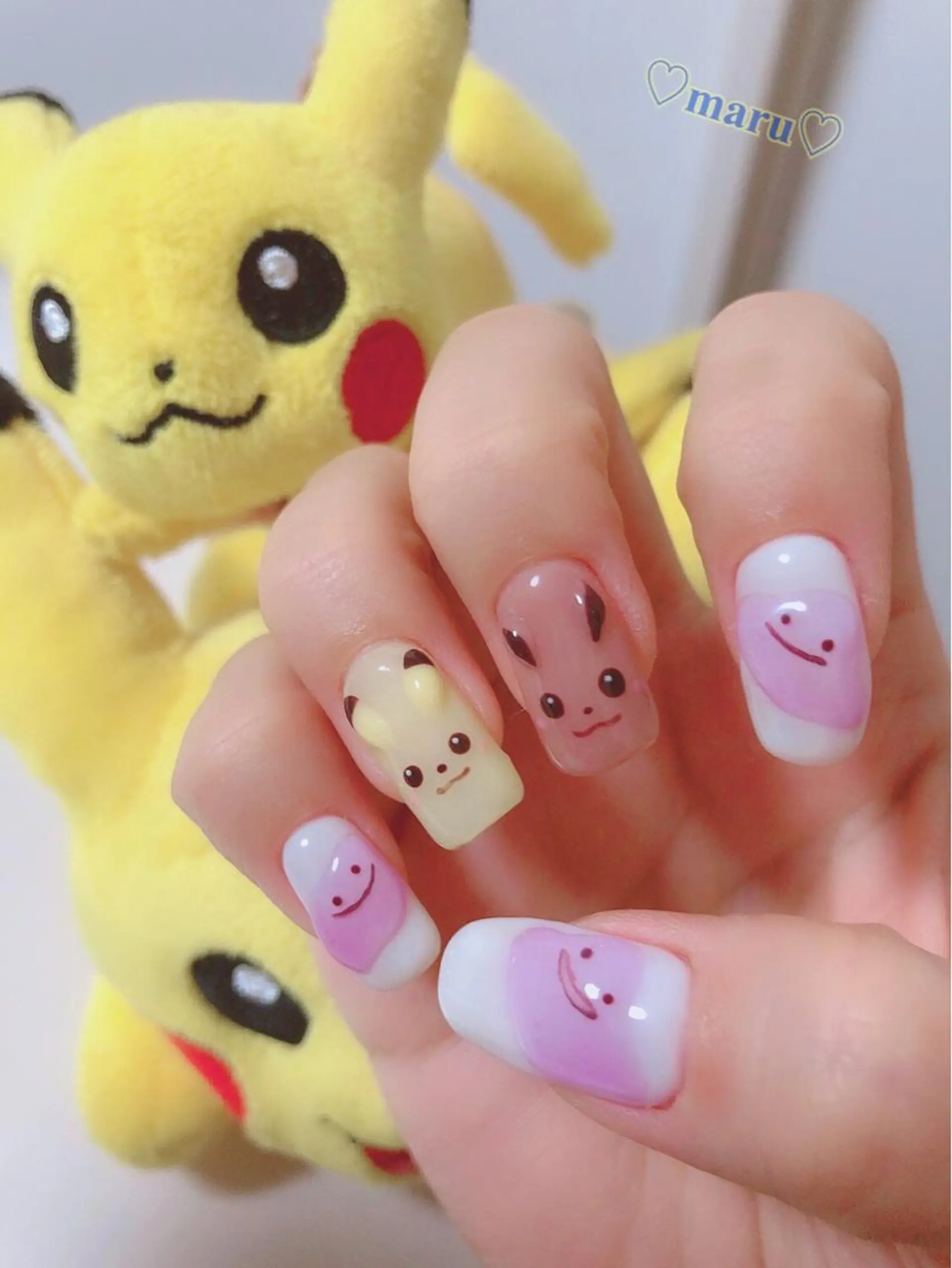 ネイル ハンドネイル フットネイル まるみ ♡のネイルデザイン