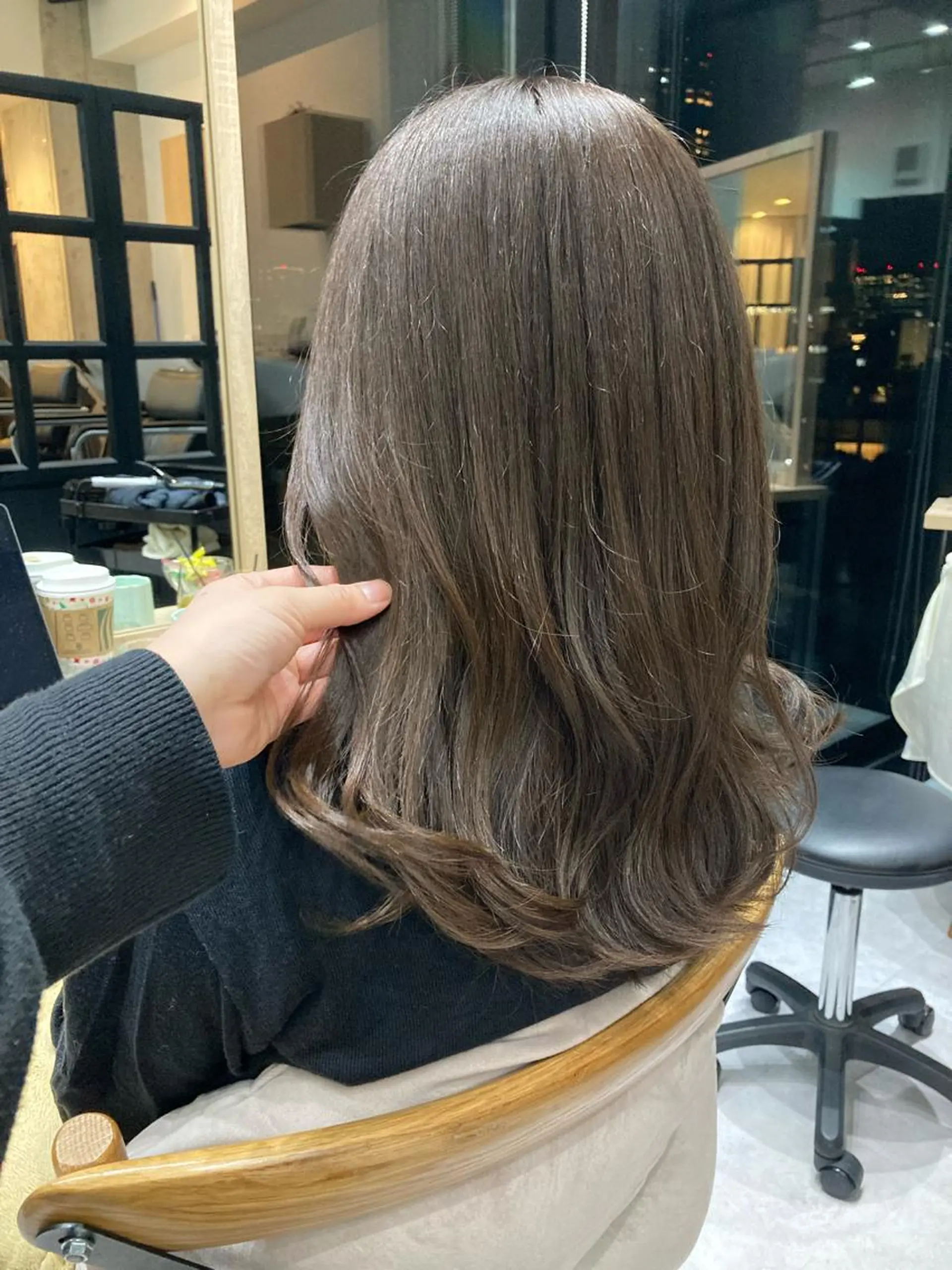 ミディアム ✨色持ちの良い艶 カラー✨蟹江真世のヘアスタイル