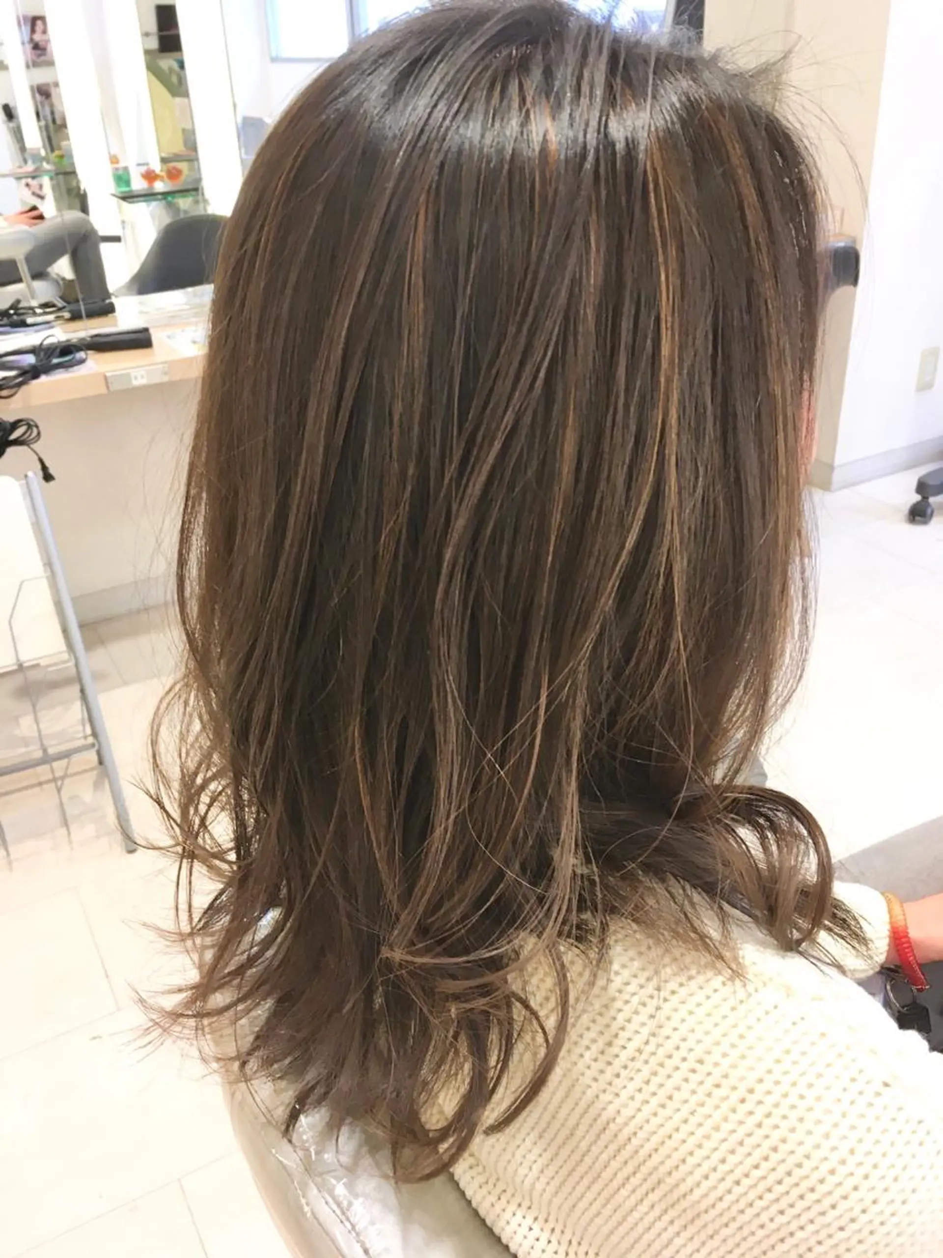 ミディアム ハイライト 森島 雅之のヘアスタイル