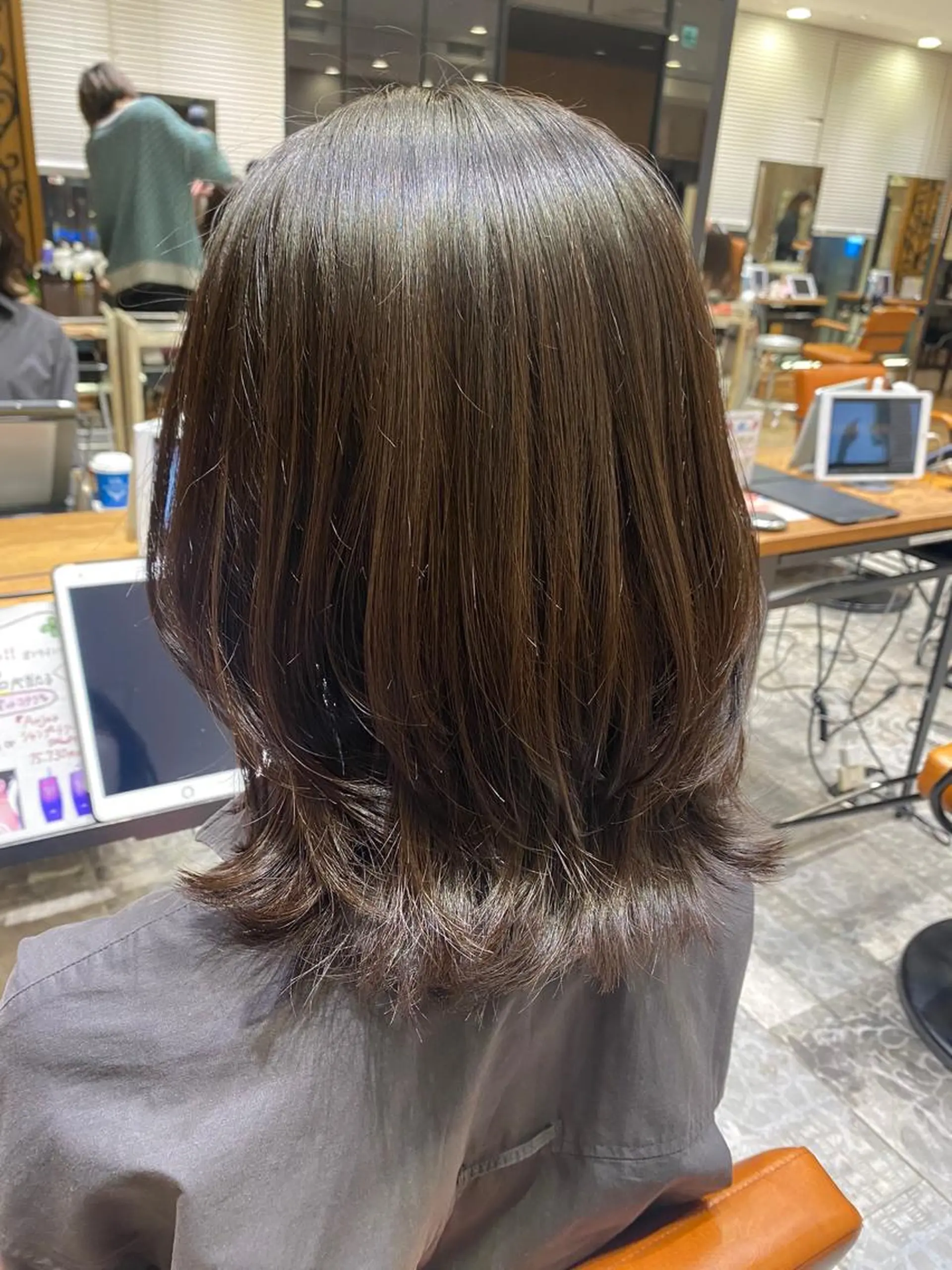 ミディアム カラー ベージュカラー ブラウンカラー ブラウンベージュ くびれヘア カット ヘアカラー トリートメント 顔周り/くびれヘア 韓国ヘア💕風間るなのヘアスタイル