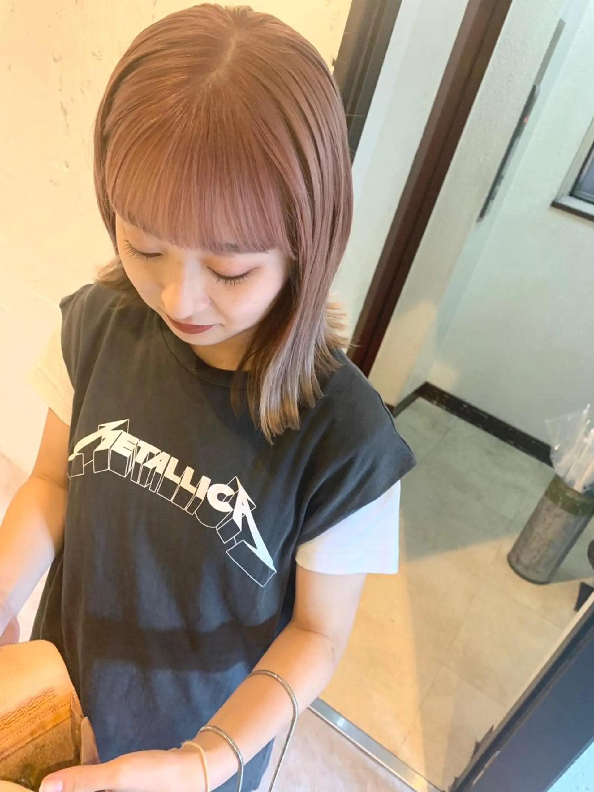 ミディアム カラー ベージュカラー ピンクカラー ピンクベージュ Fuuu《フゥ》所属・シノザキ シンゴのヘアスタイル