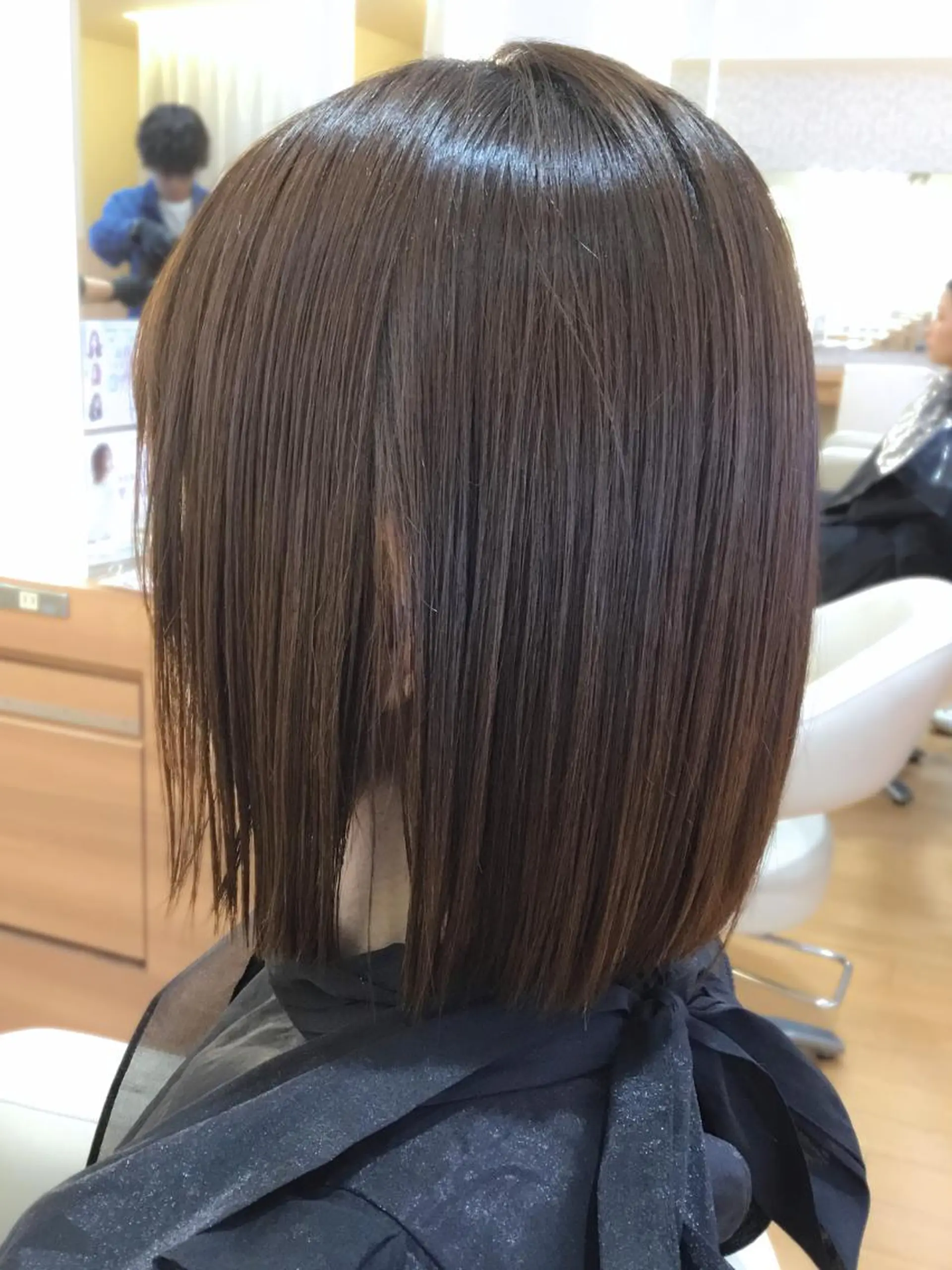 ミディアム カラー 切りっぱなしボブ ボブ カット ヘアカラー トリートメント ボブ/透明感カラー 🤍永田真穂のヘアスタイル