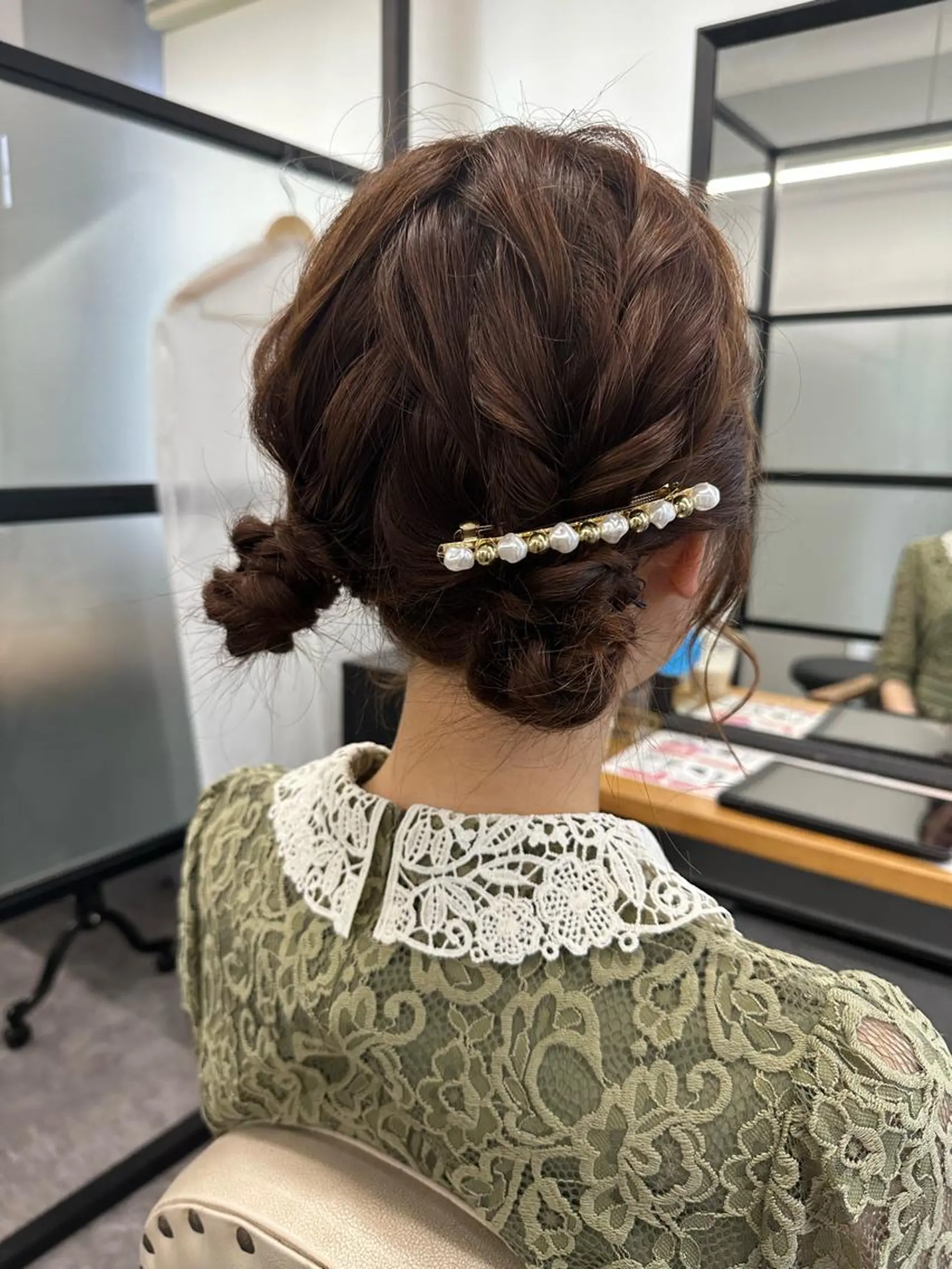 ロング カラー ヘアアレンジ アディクシーカラー アッシュ ベージュカラー 黒髪 ブリーチ JURI🤎 ワンカールレイヤーのヘアスタイル