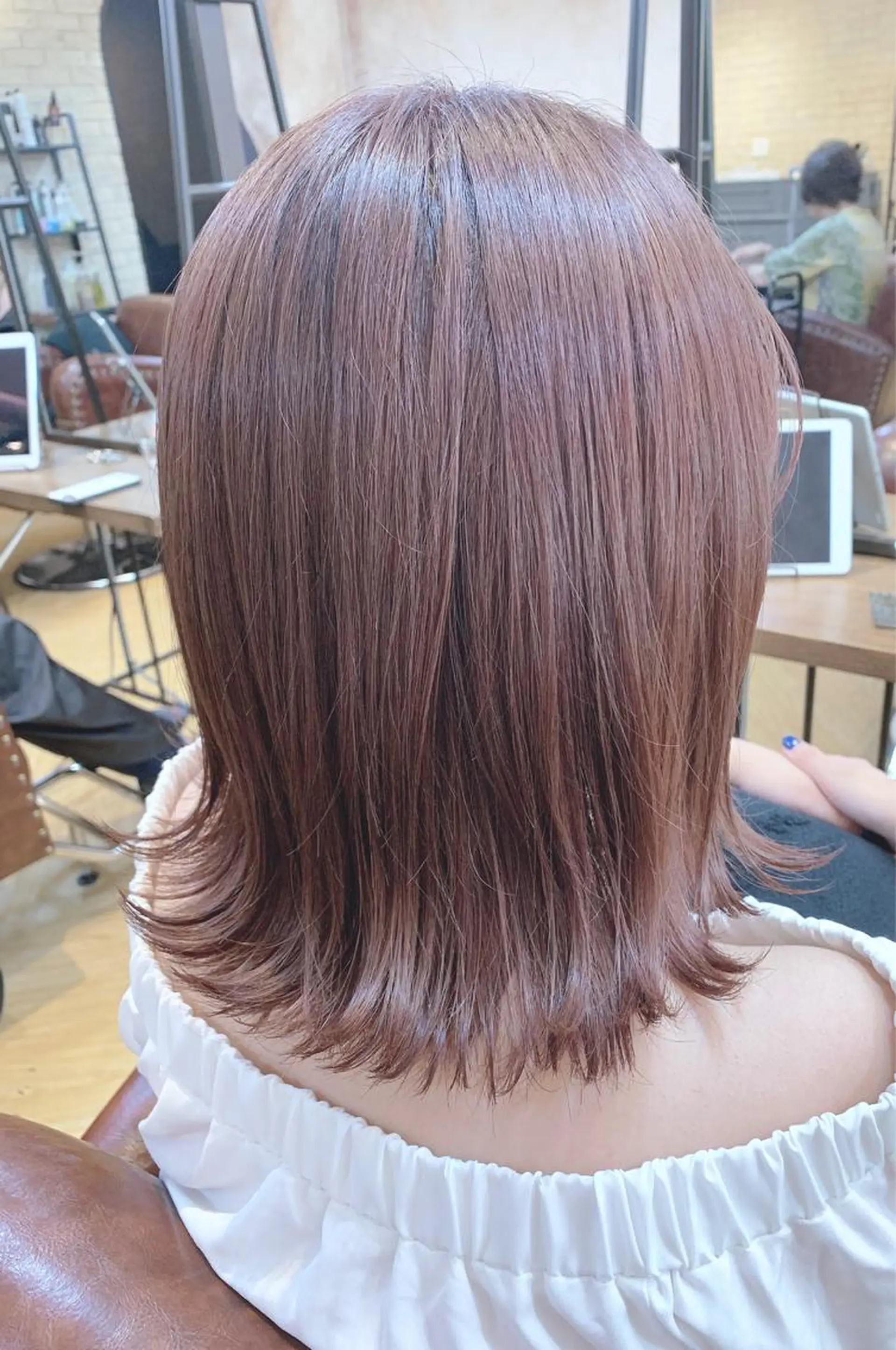 ミディアム カラー ヘアアレンジ ベージュカラー ブリーチ ピンクカラー ピンクベージュ 髪質改善＆韓国風 RINAのヘアスタイル