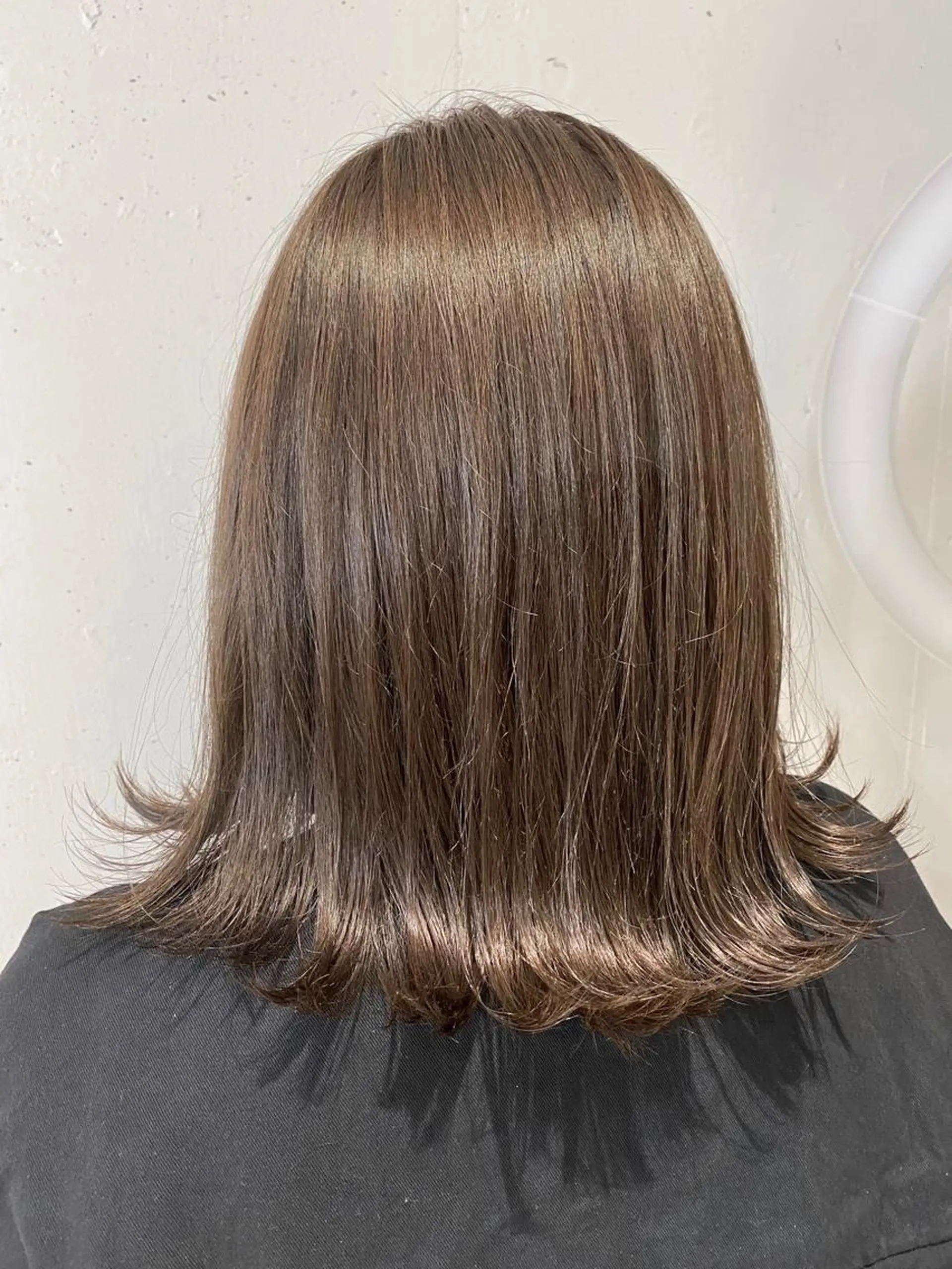 ミディアム カラー 透明感カラー グレージュ ハイライトカラー オレンジ ハイライト SALOWIN調布店所属・ツヤ髪師 kichiのヘアスタイル