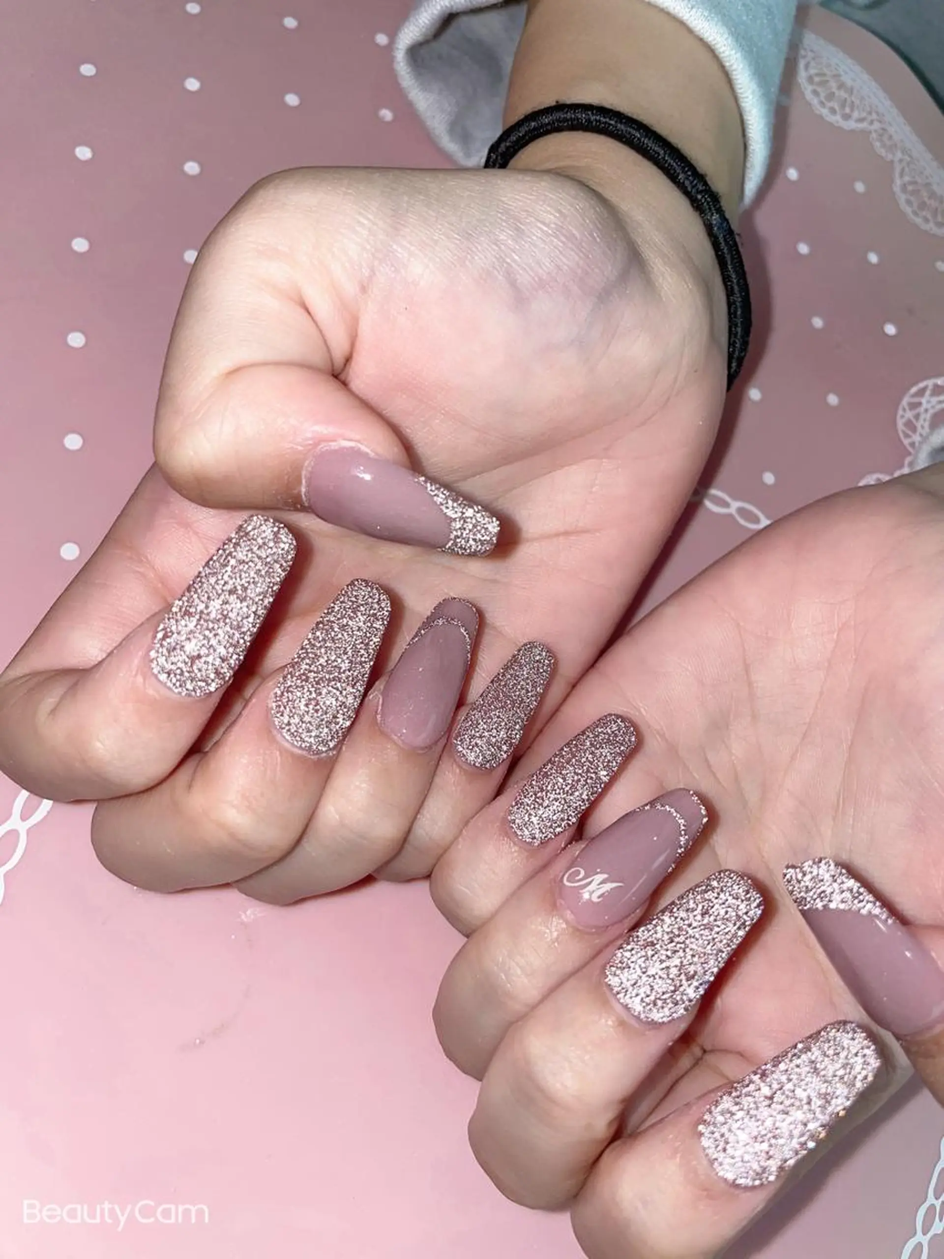 セミロング ネイル フラッシュネイル ハンドネイル 《LB》ラブリエ Nail&eyeのマツエク・マツパデザイン