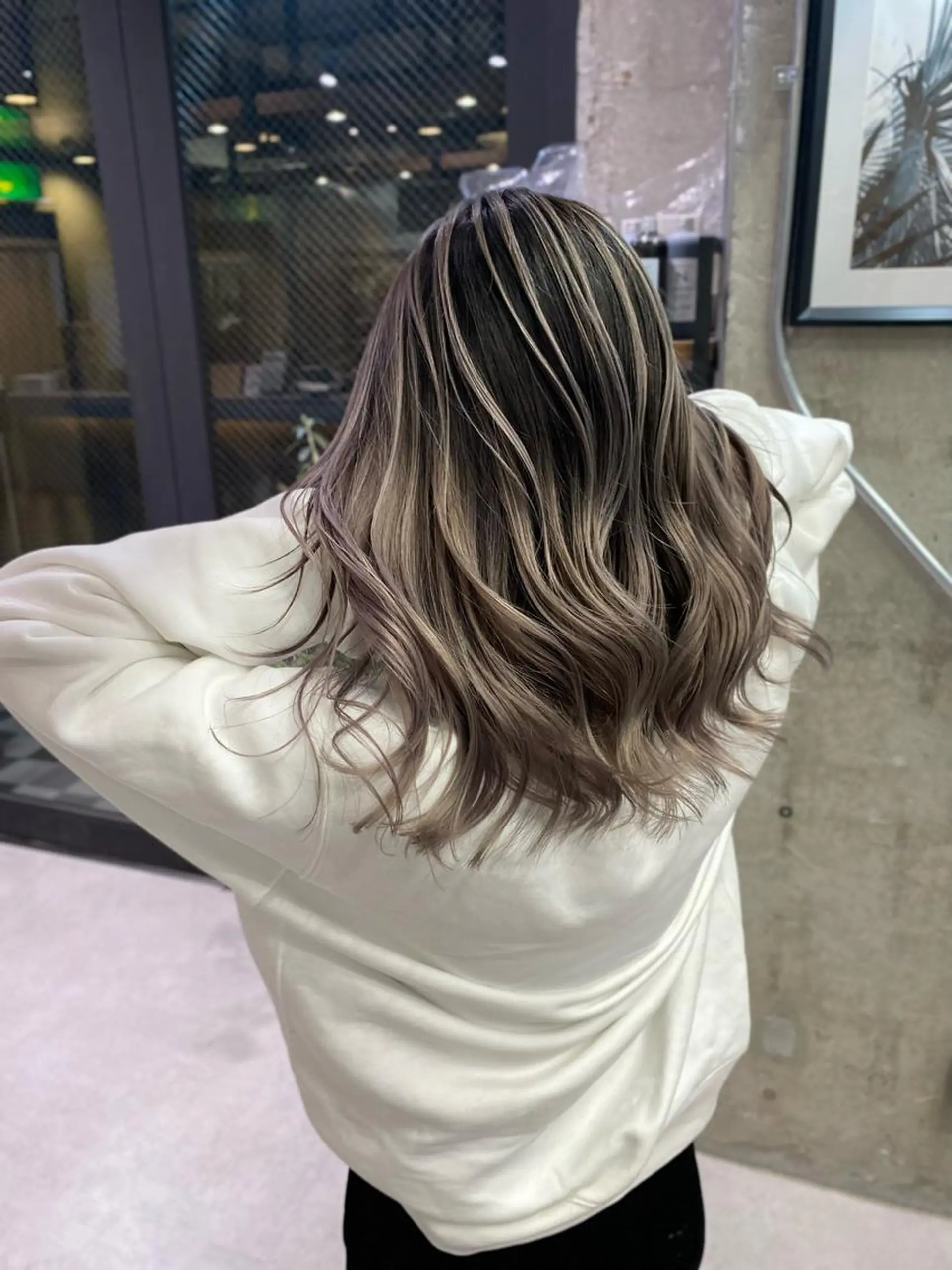 ロング カラー バレイヤージュ レイヤーカット ヘアカラー トリートメント 🌈透明感カラー ✨松田龍也🌈のヘアスタイル