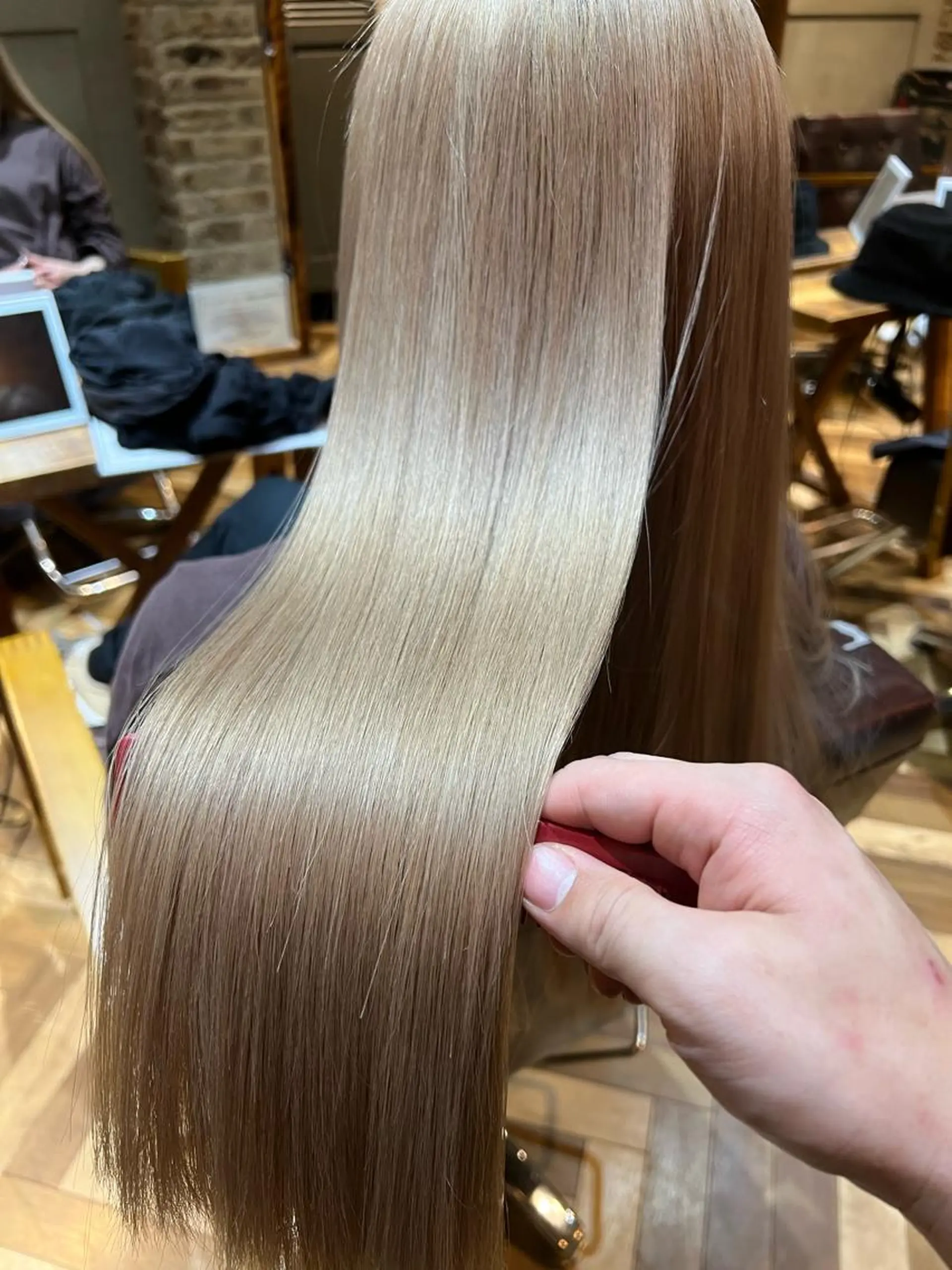 ロング カット 縮毛矯正 トリートメント amie所属・amie三宮 NAKANOのヘアスタイル