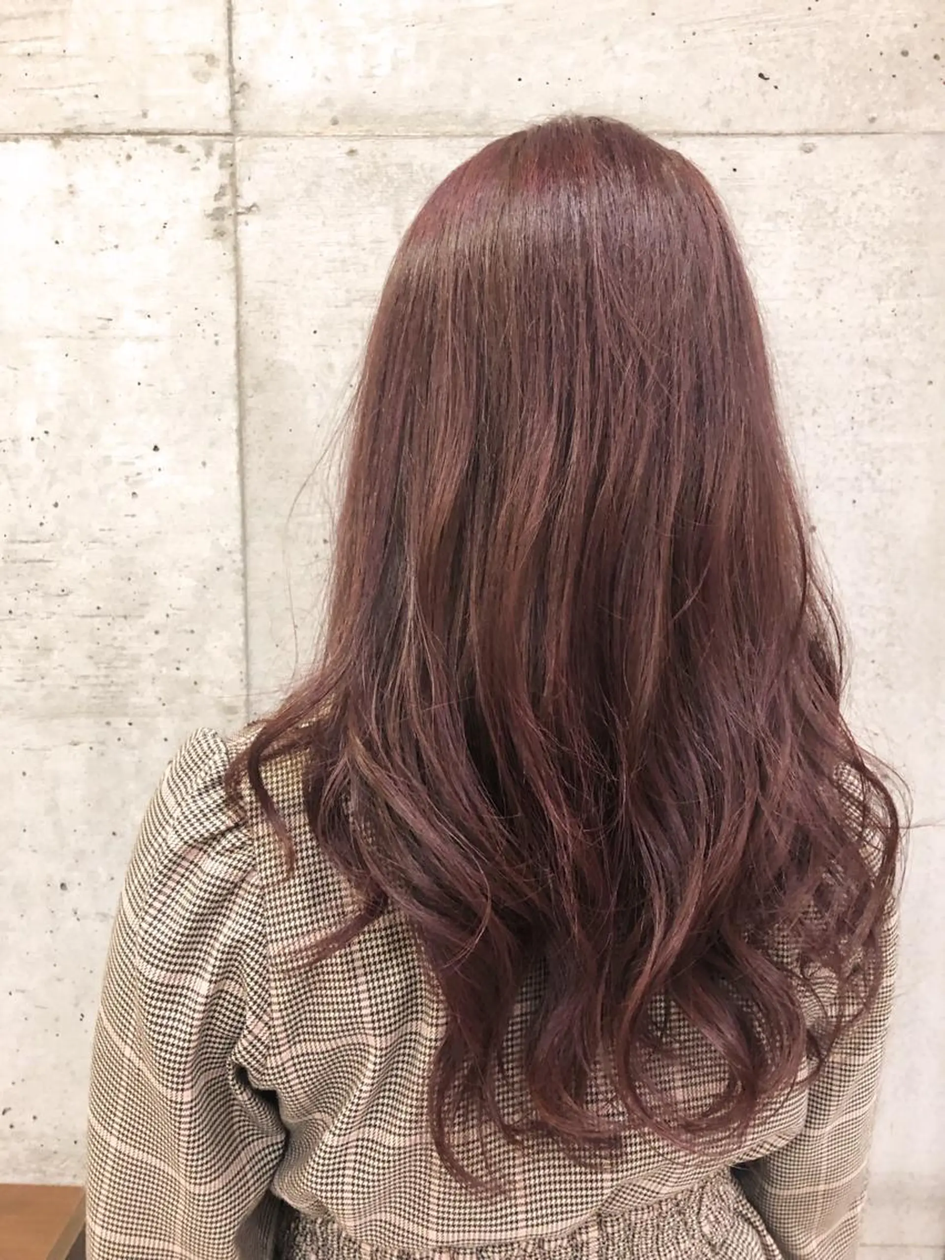 ロング カラー グレージュ ピンクカラー ヘアカラー 大栗 佑也  髪質改善のヘアスタイル