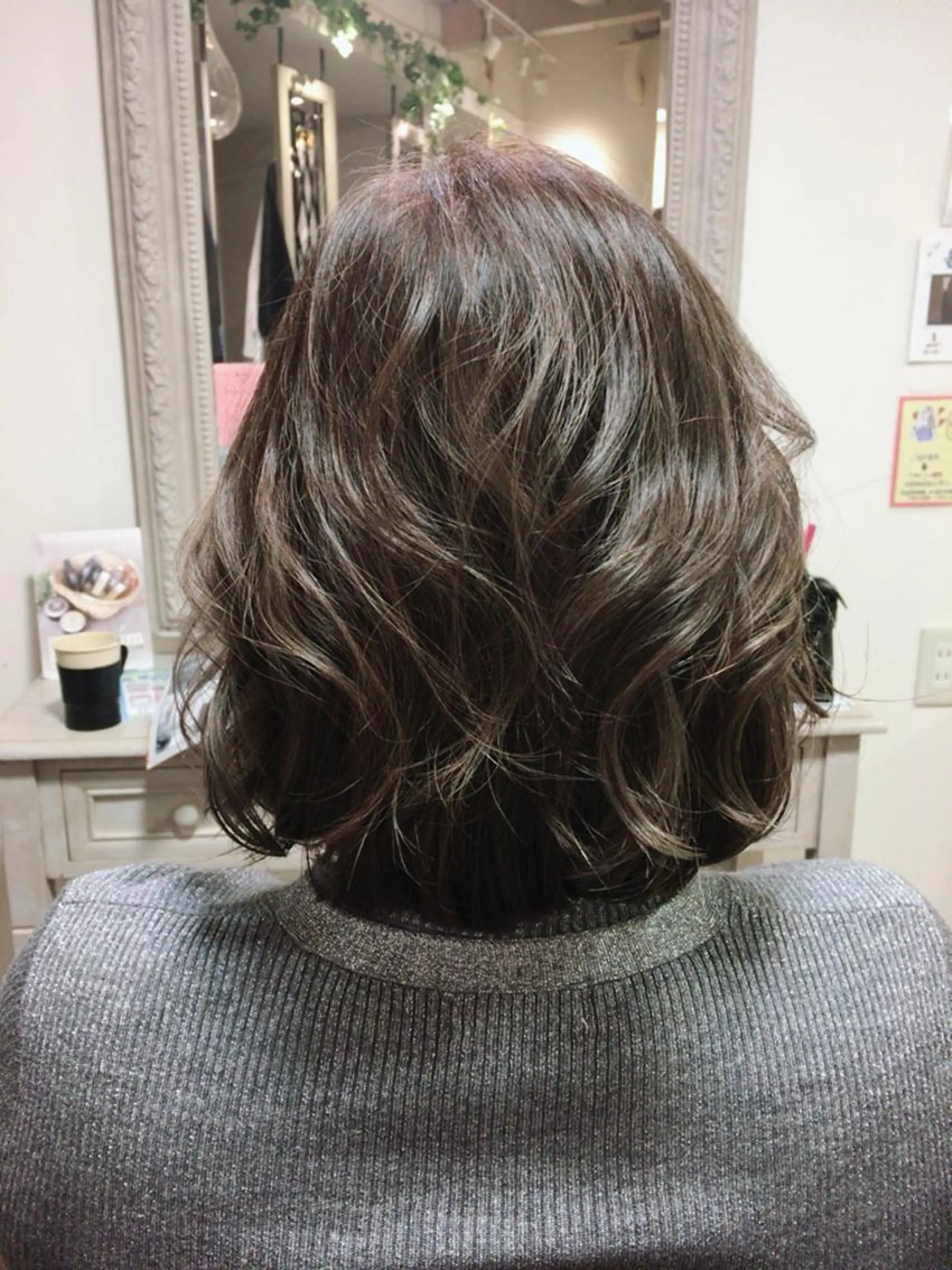 ミディアム カラー 🩷🍭中津・梅田 エリア🍬💜のヘアスタイル