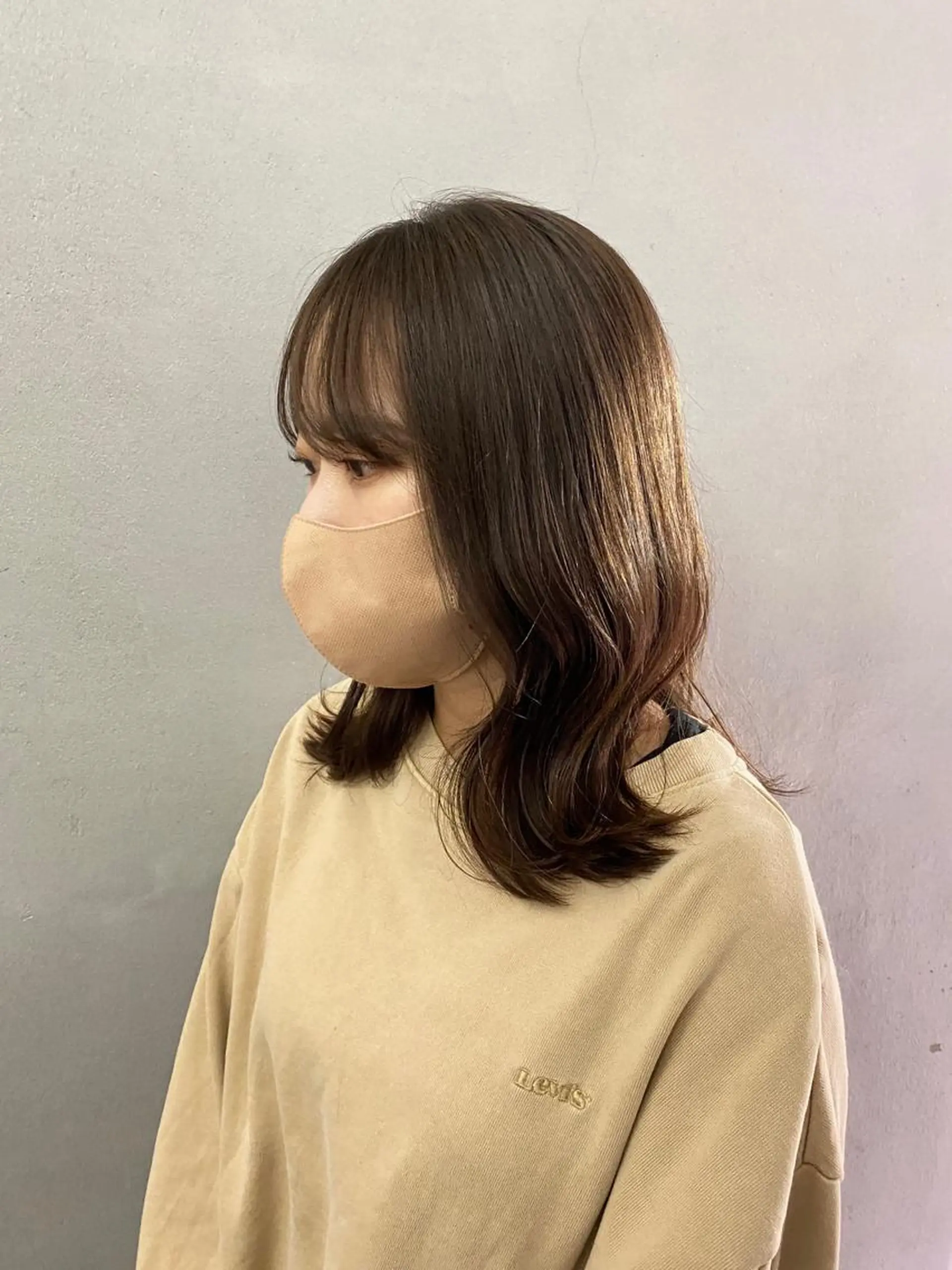 ミディアム カラー グレージュ とびまつ /ショート/脱白髪染のヘアスタイル