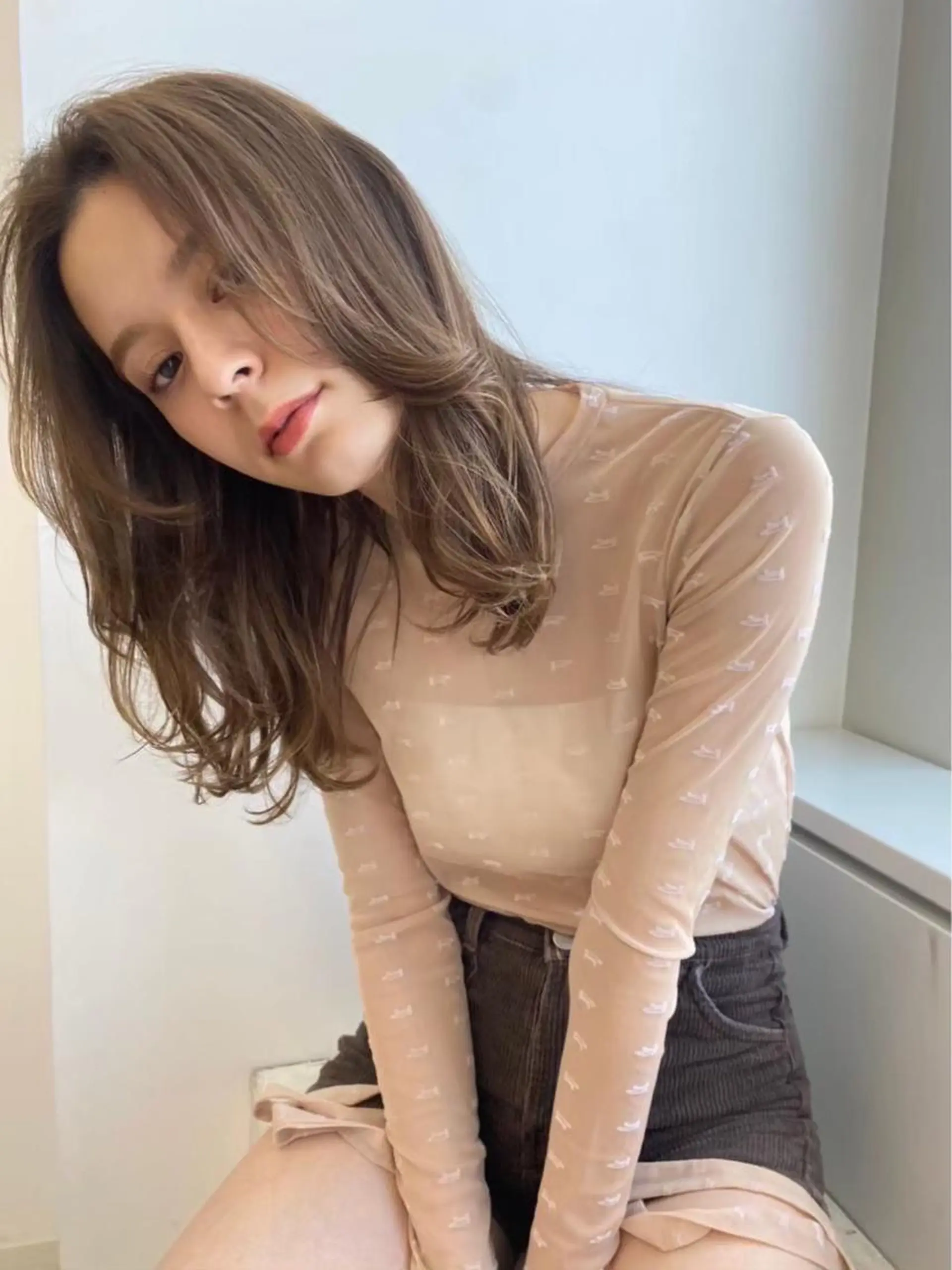 セミロング Juri /暖色カラーのヘアスタイル