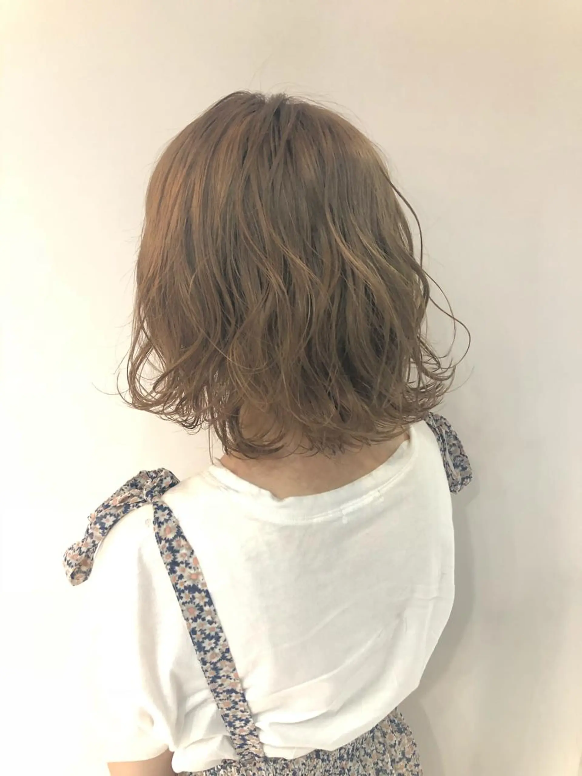 ミディアム カラー ベージュカラー ミルクティーベージュ 女性リピ90%🍨 🩷佐藤みずきのヘアスタイル