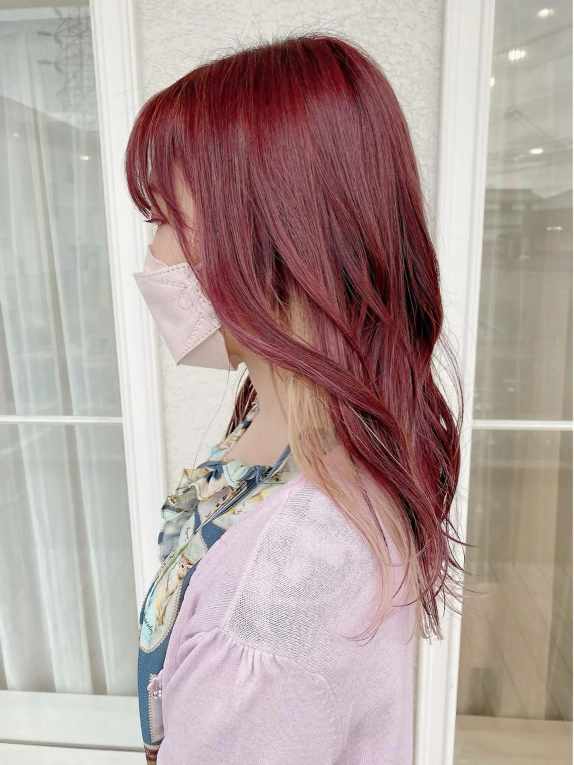 ミディアム カラー ヘアアレンジ イルミナカラー インナーカラー YoLo ．所属・あかり🌷 カラーリストのヘアスタイル