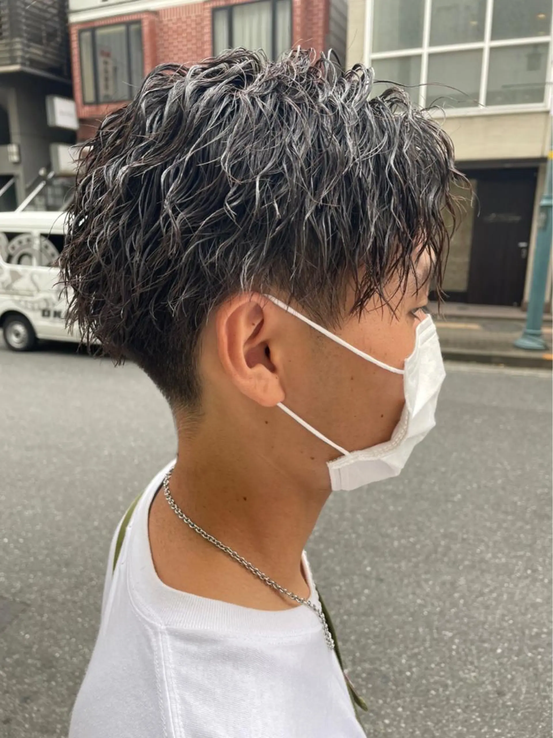 ショート カラー パーマ メンズ センターパート メンズパーマ メンズツイストパーマ ツイストパーマ レディースカット いからしゆうたのヘアスタイル