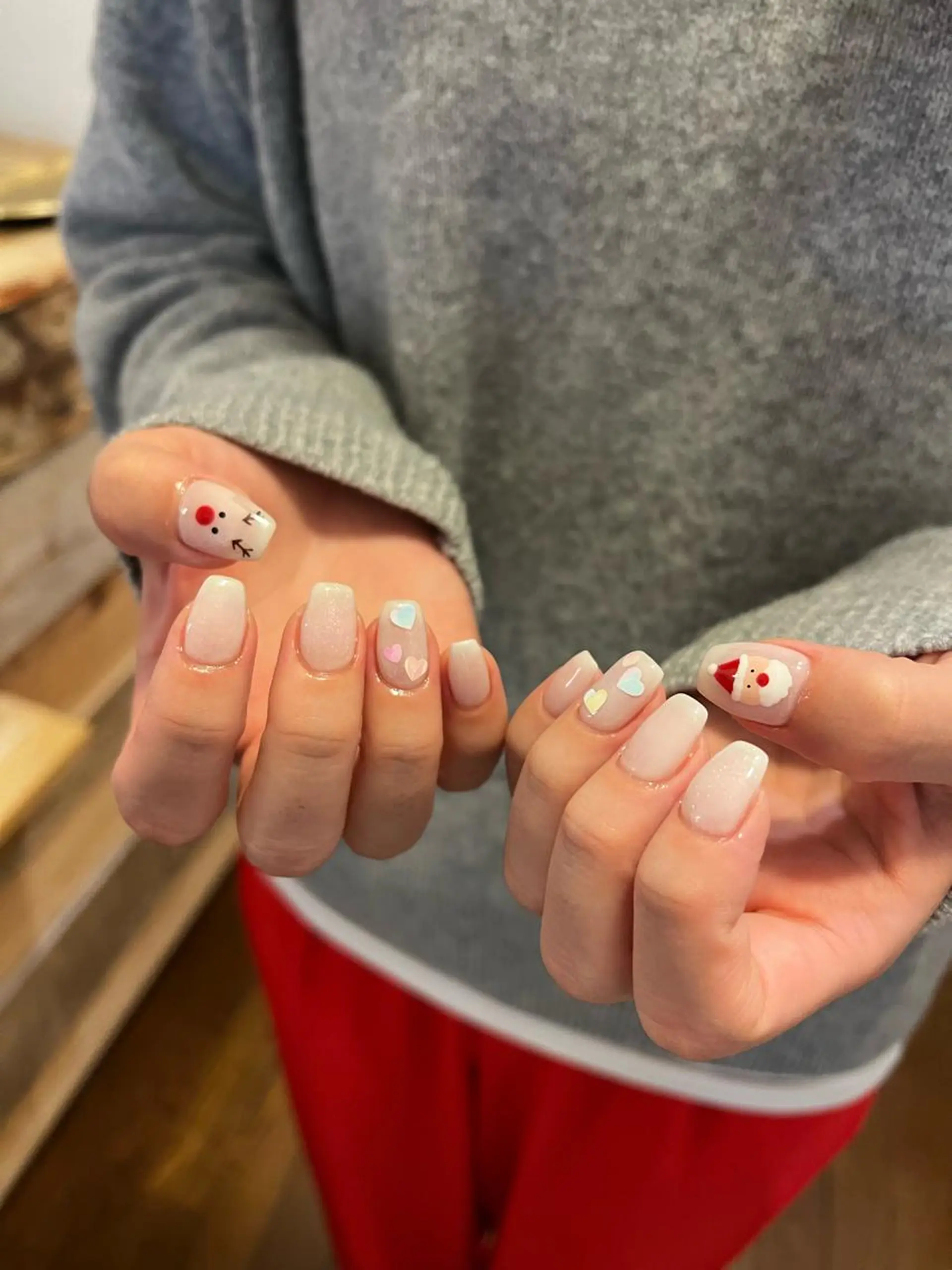 ネイル ハンドネイル フットネイル ハンドケア Nes.Nail所属・Miyagi Asamiのネイルデザイン