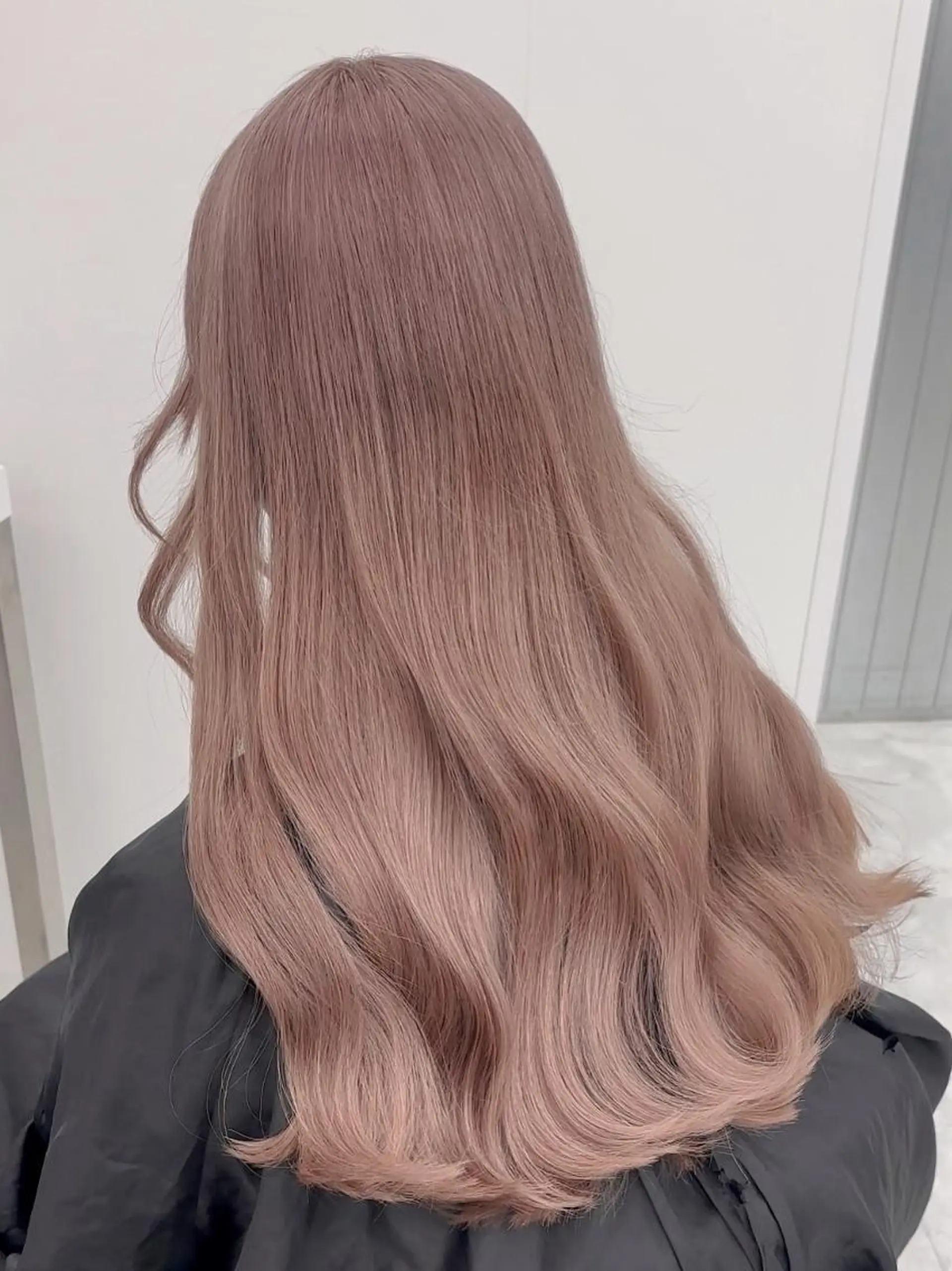 カラー モテ髪💕ハイトーン ベージュ yuriaのヘアスタイル