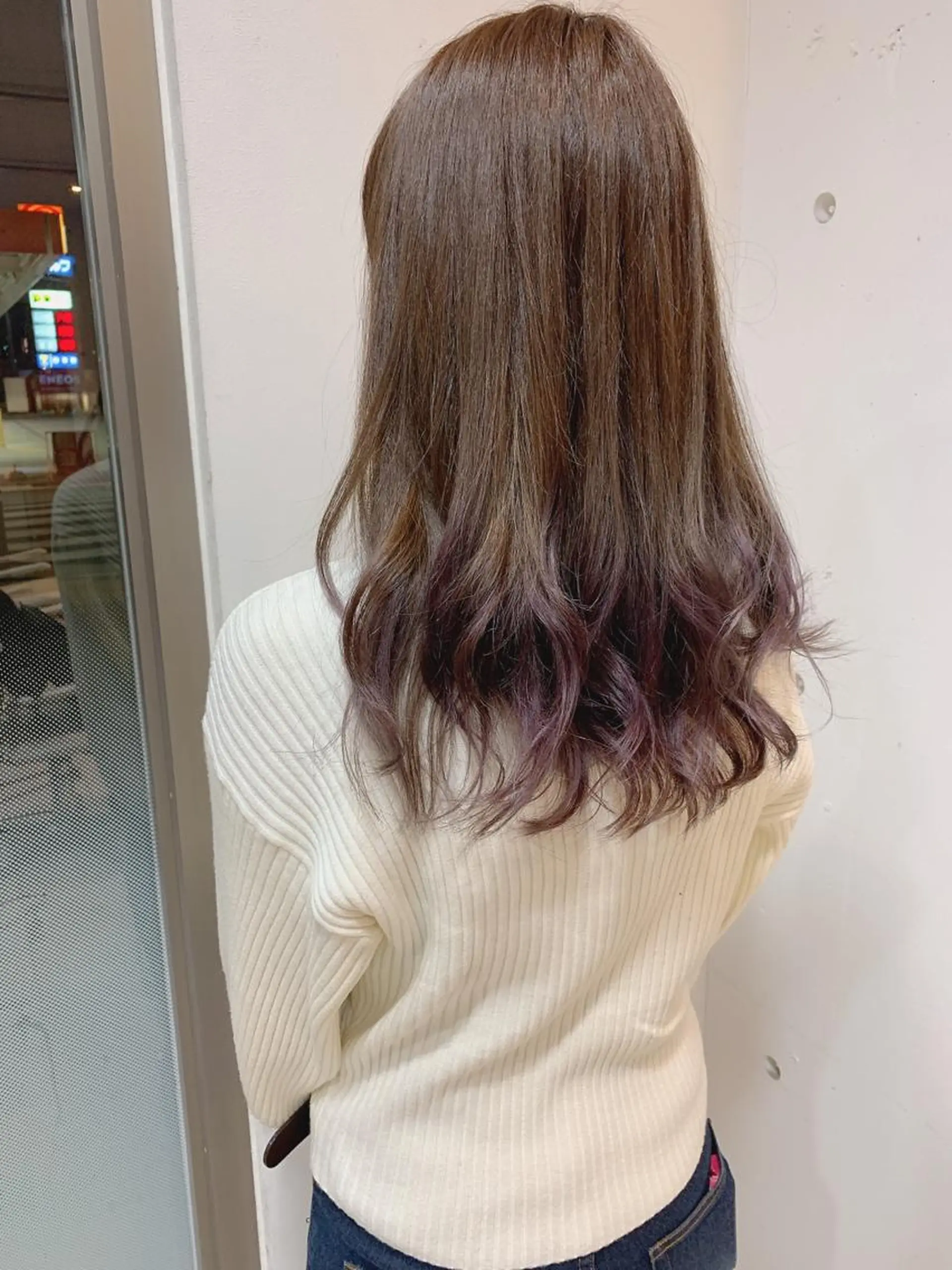 セミロング カラー カット ヘアカラー トリートメント 白髪ぼかしハイライト 柳川拓哉のヘアスタイル