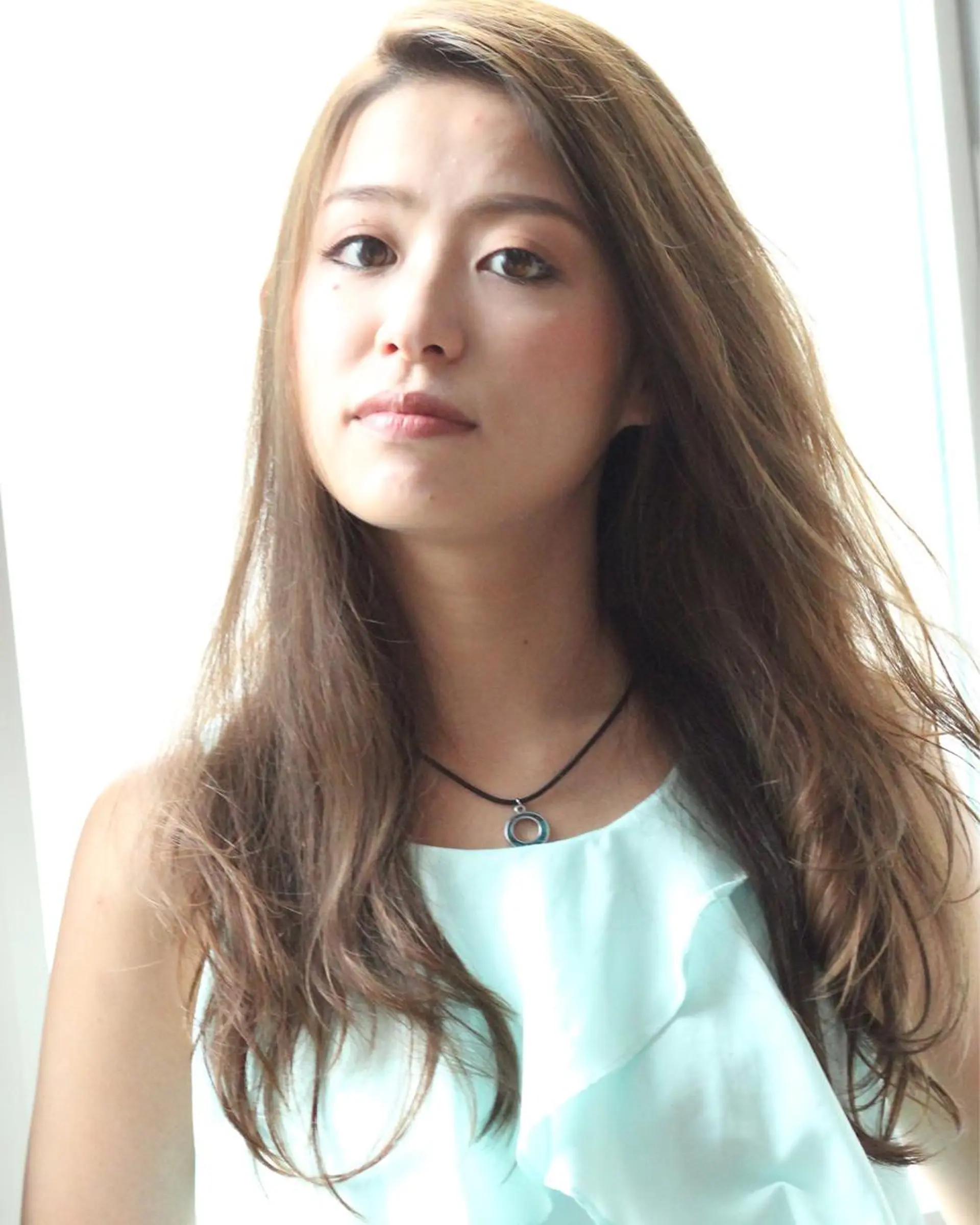 ロング カラー アッシュ ベージュカラー カット ヘアカラー トリートメント ブレス渡辺 康介のヘアスタイル