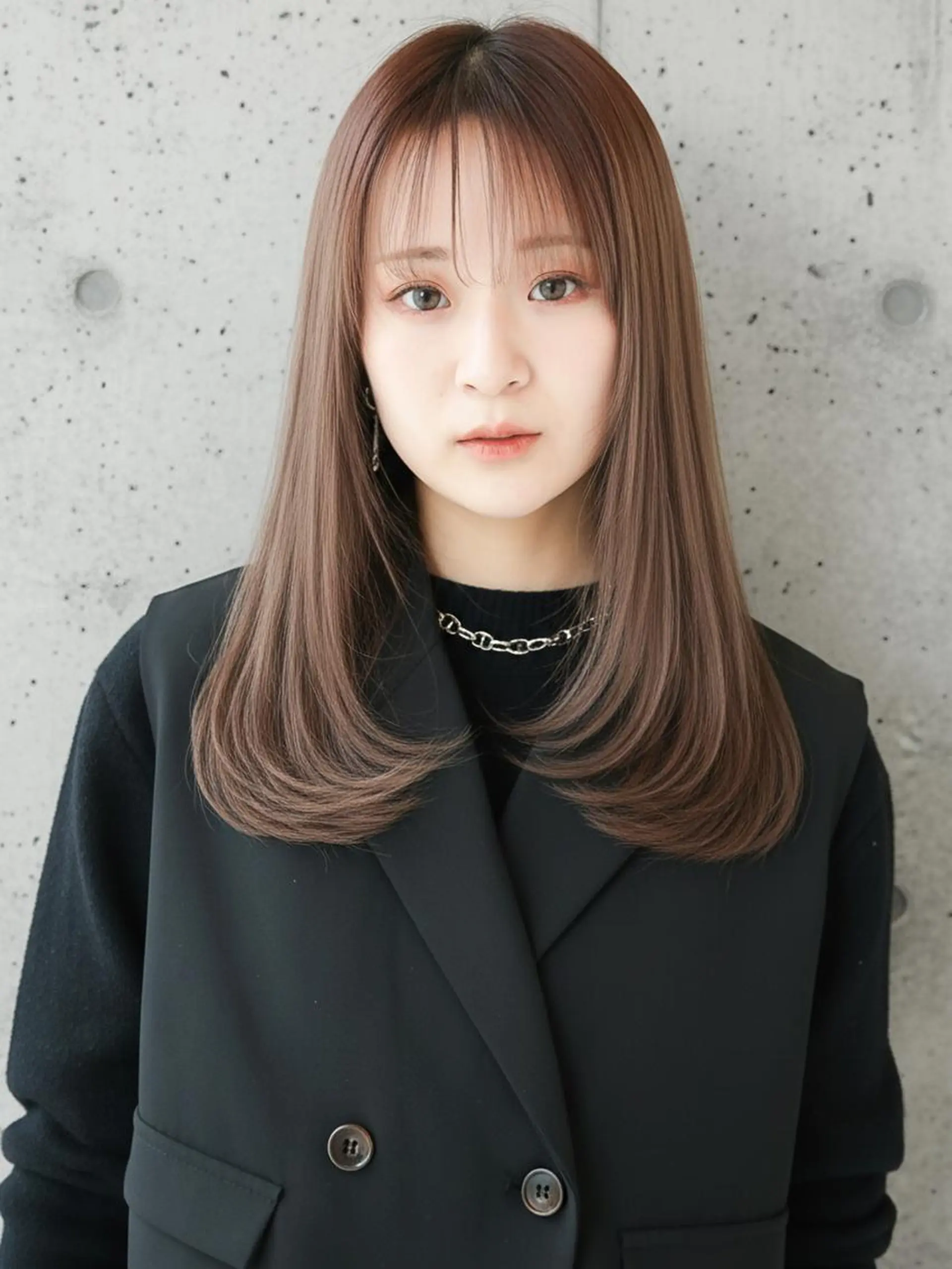 セミロング パーマ セミロングパーマ 韓国風ヘア レイヤーカット ストレートパーマ カット 縮毛矯正 トリートメント トップスタイリスト 桂　嵩太のヘアスタイル