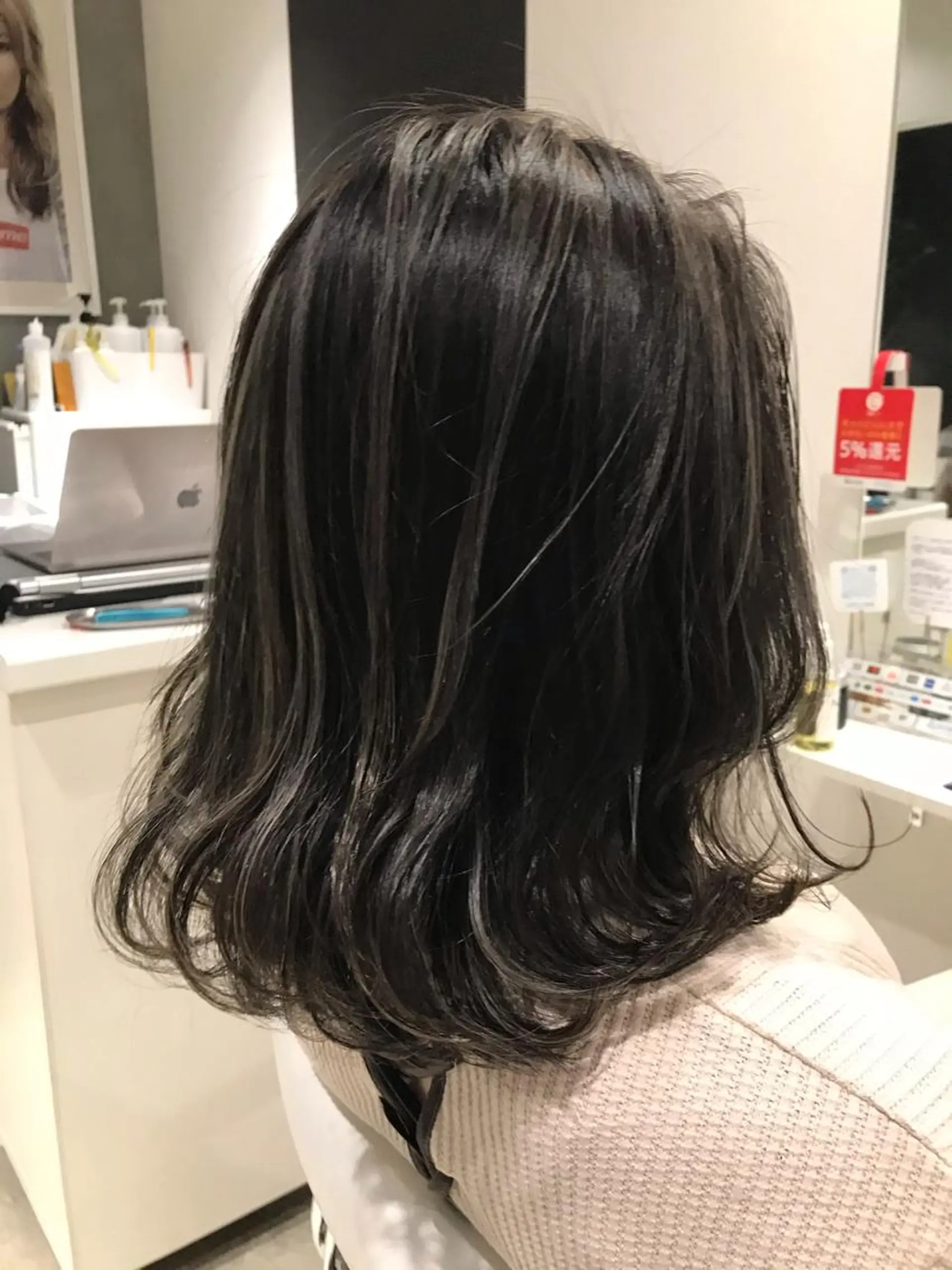 ミディアム カラー 🔹TOMO🔹 圧倒的経験値🔹のヘアスタイル