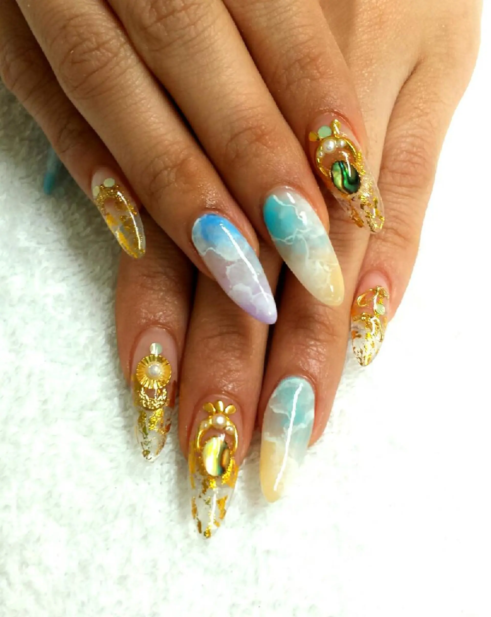 ネイル 河野ちえ (雑誌掲載サロン)のネイルデザイン