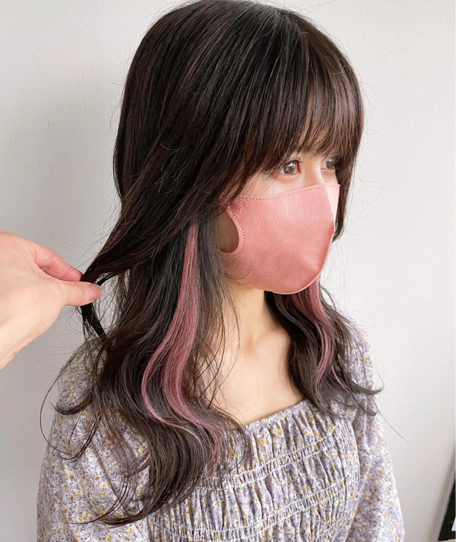 セミロング カラー シールエクステ エクステ ✨艶ブリーチカラー ✨四ノ宮裕己のヘアスタイル