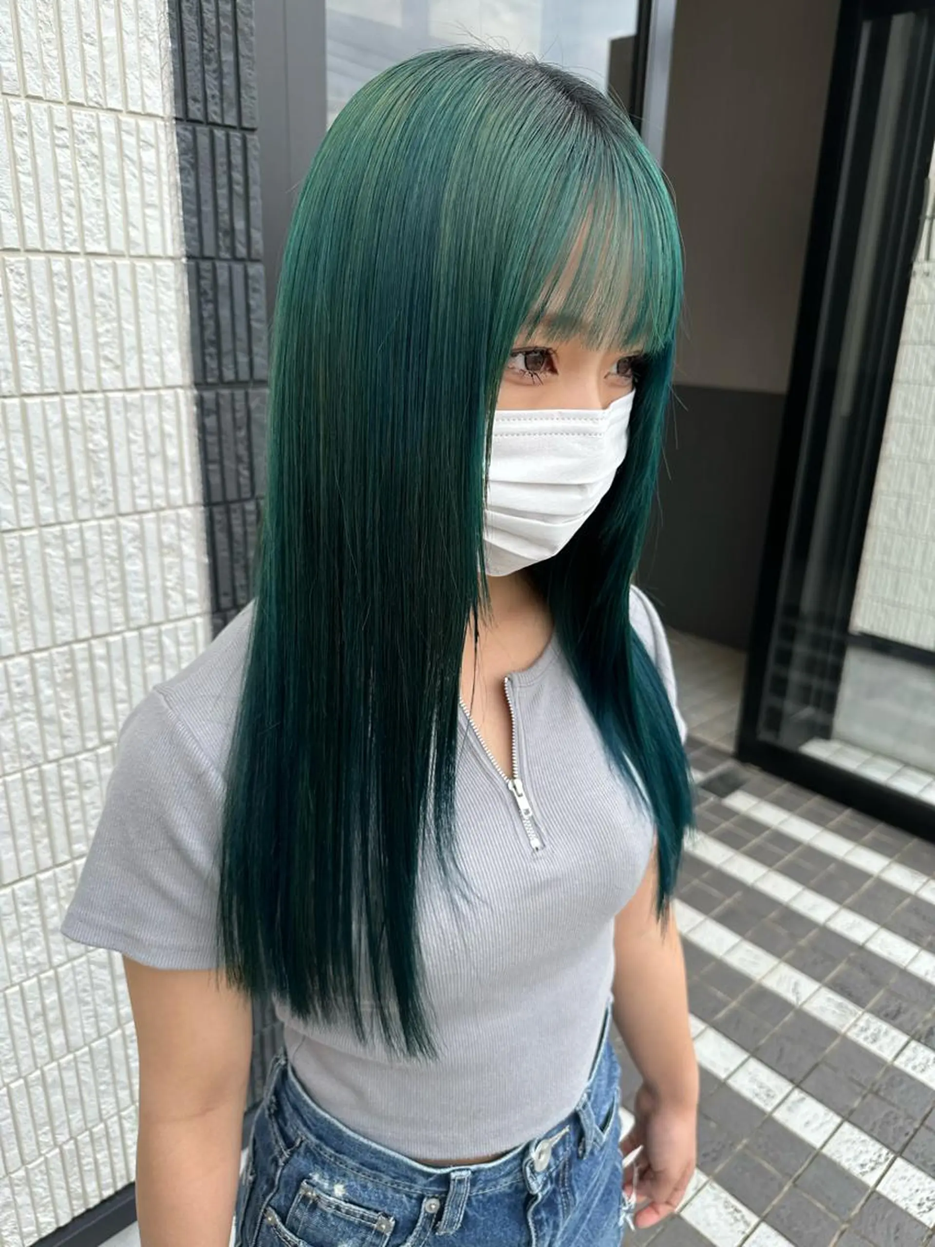 セミロング カラー ブルーカラー ヘアカラー 古畑 佑悟のヘアスタイル