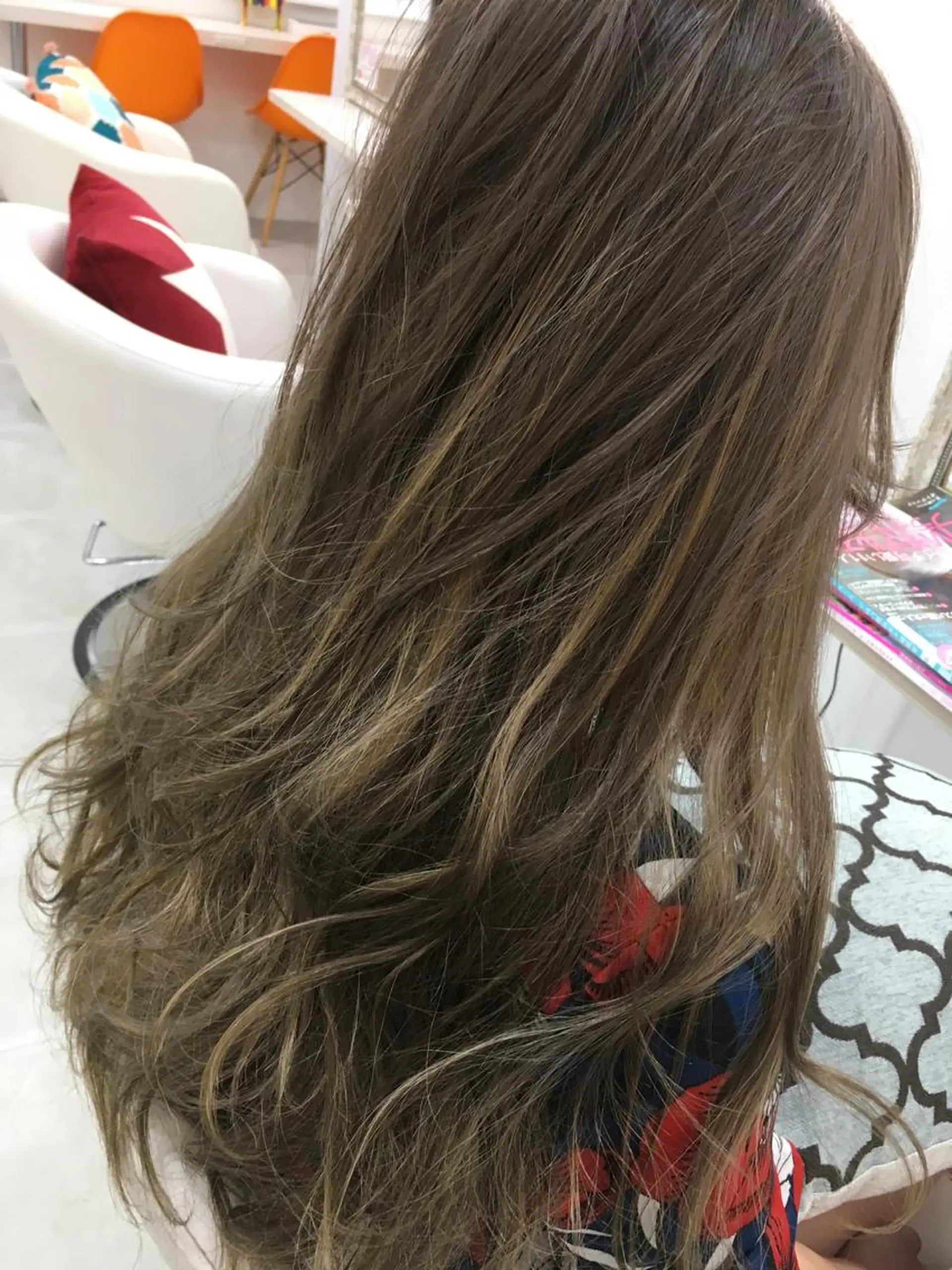 セミロング カラー 髪質改善 中川 翔のヘアスタイル