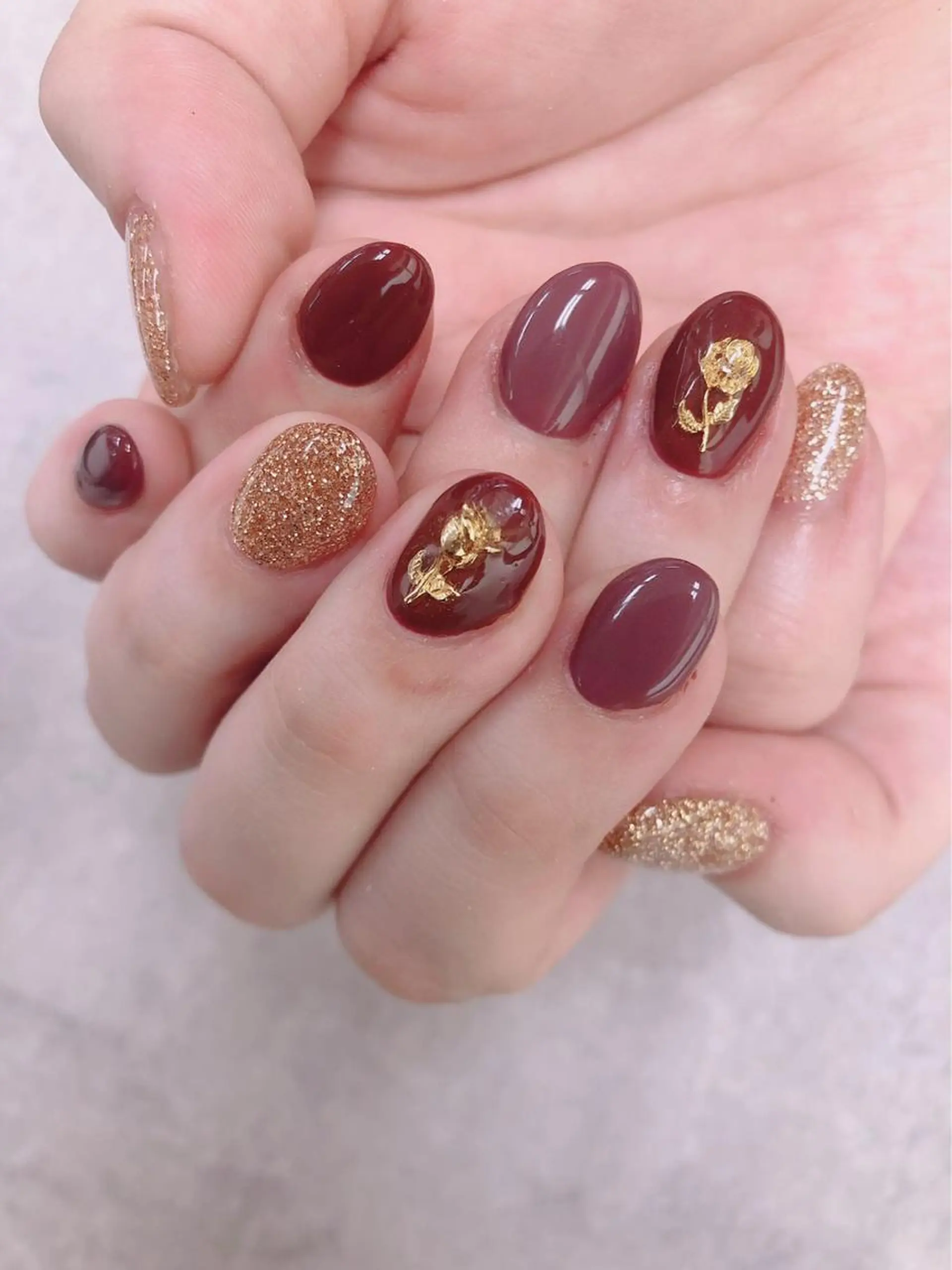 ネイル ボルドー ゴールド ハンドネイル ハンドケア FASTNAIL PLUS 新宿店のネイルデザイン