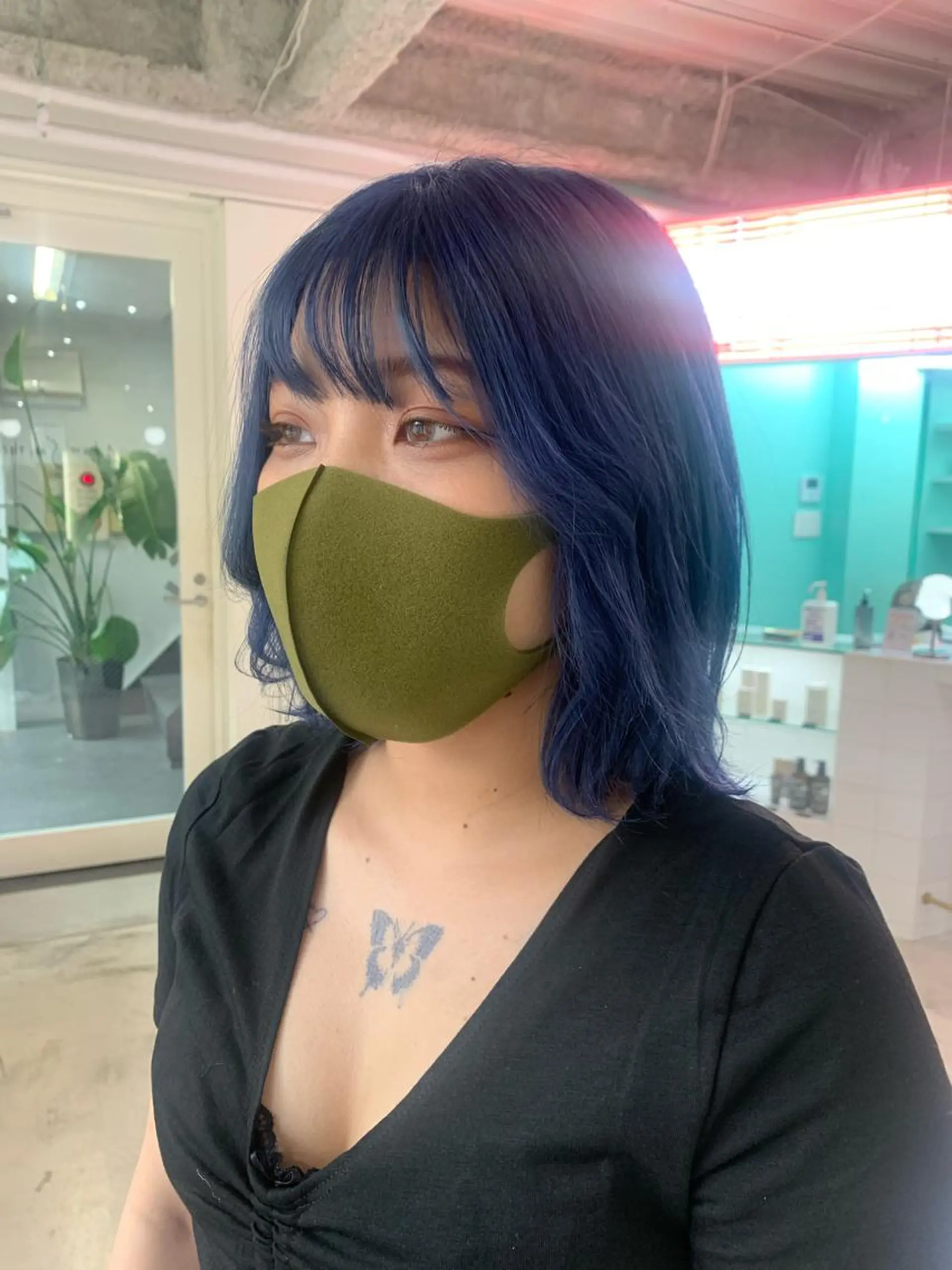 ショート カラー ヘアアレンジ 🧨ブリーチー×ボブ レイヤー💎じゅえるのヘアスタイル