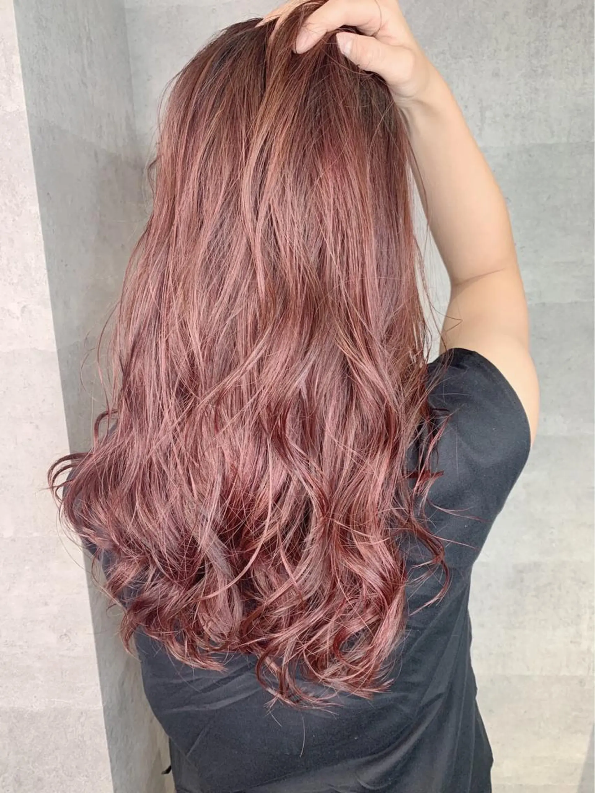 ロング カラー _WHITE＋ 南海難波店のヘアスタイル