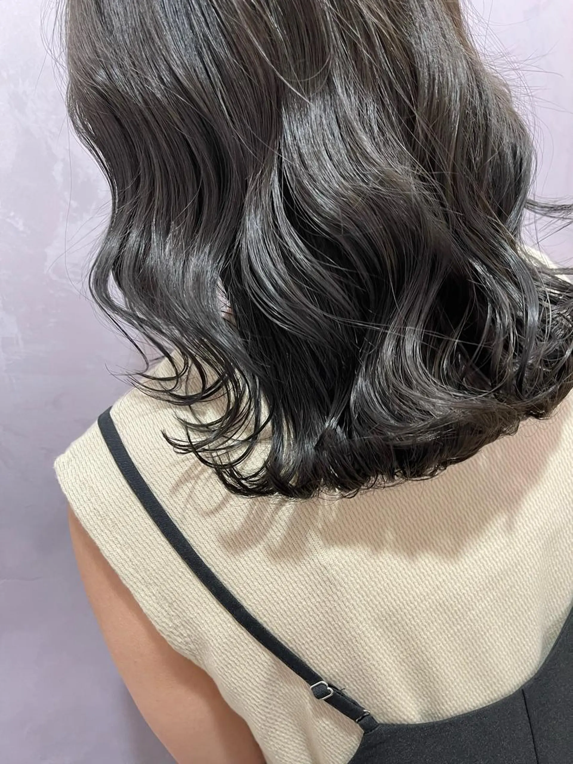 ミディアム カット ヘアカラー 丸山 亜加理のヘアスタイル