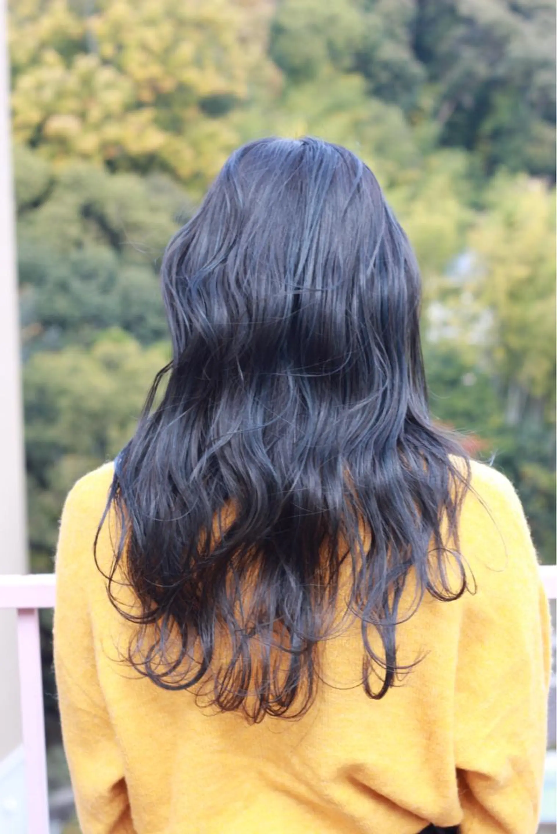 ロング カラー ブルーカラー ブルージュ カット ヘアカラー Viage （ビアージュ）のヘアスタイル