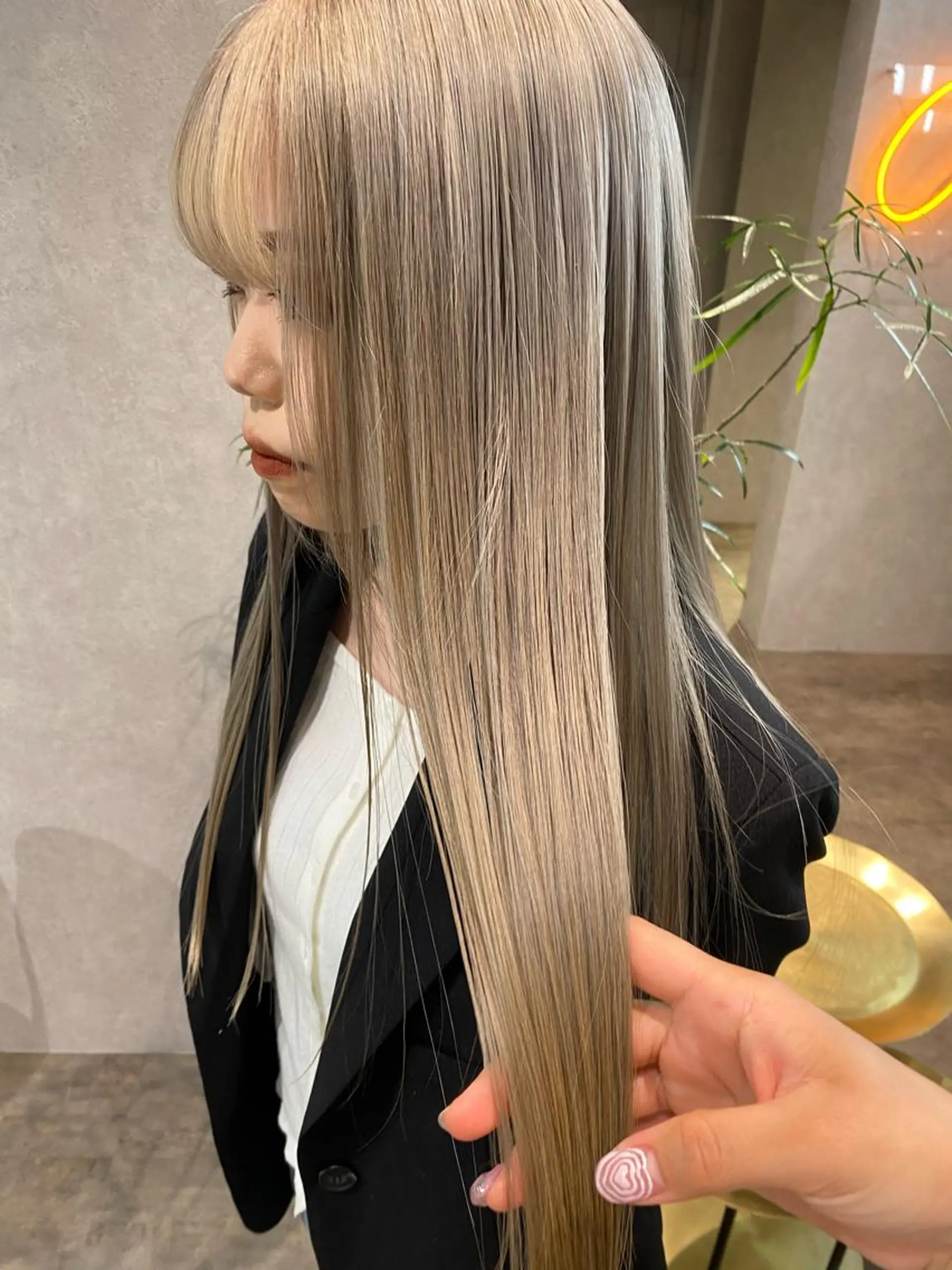 ロング カラー ヘアアレンジ XENA表参道 MIKUのヘアスタイル