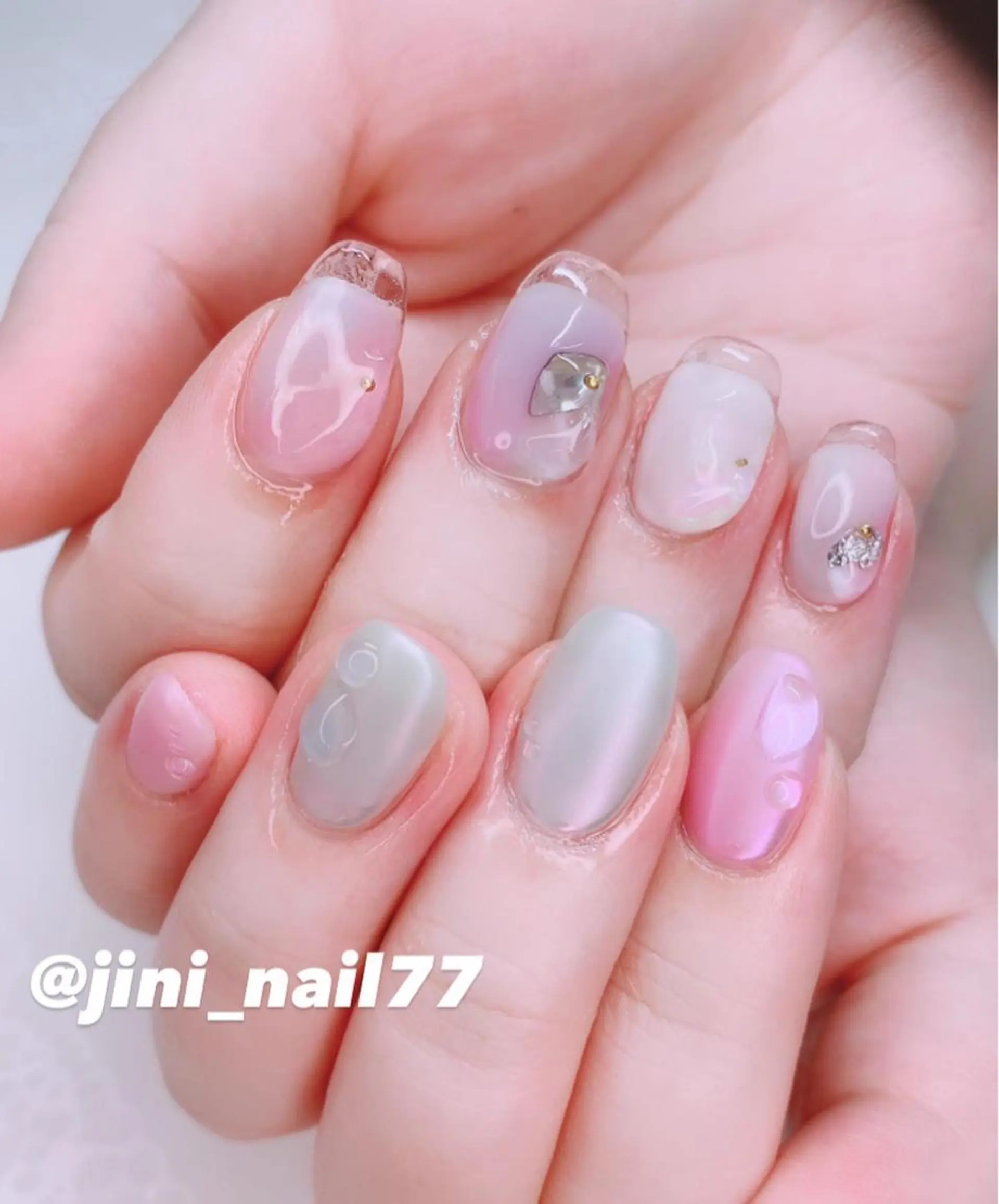 ネイル JINI NAIL所属・ジニ ネイルのネイルデザイン