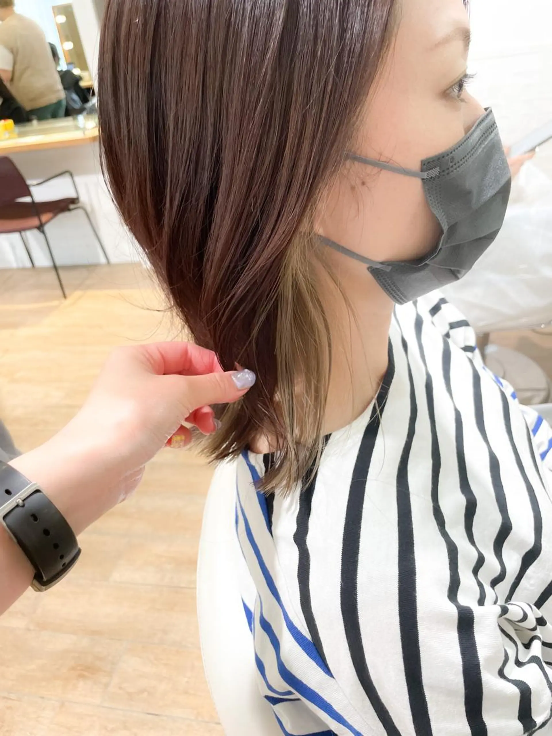 ミディアム ミディアムレイヤー レイヤーカット ヘアカラー ✨カラー支持No.1 🧸ワキ カナコ🧸のヘアスタイル