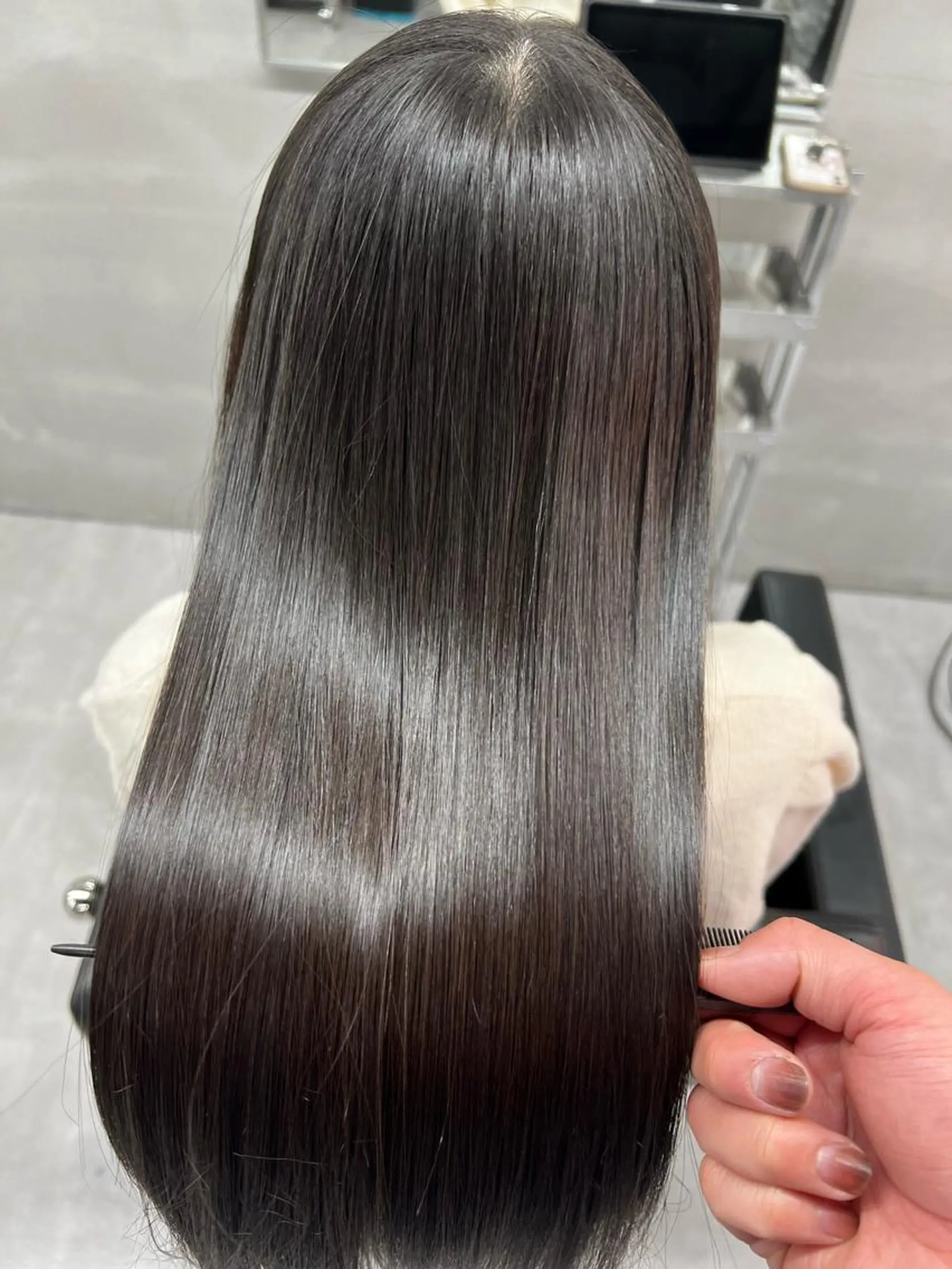 ロング 髪質改善 IROHA所属・髪質改善縮毛矯正なら ✨伊藤佳祐✨のヘアスタイル