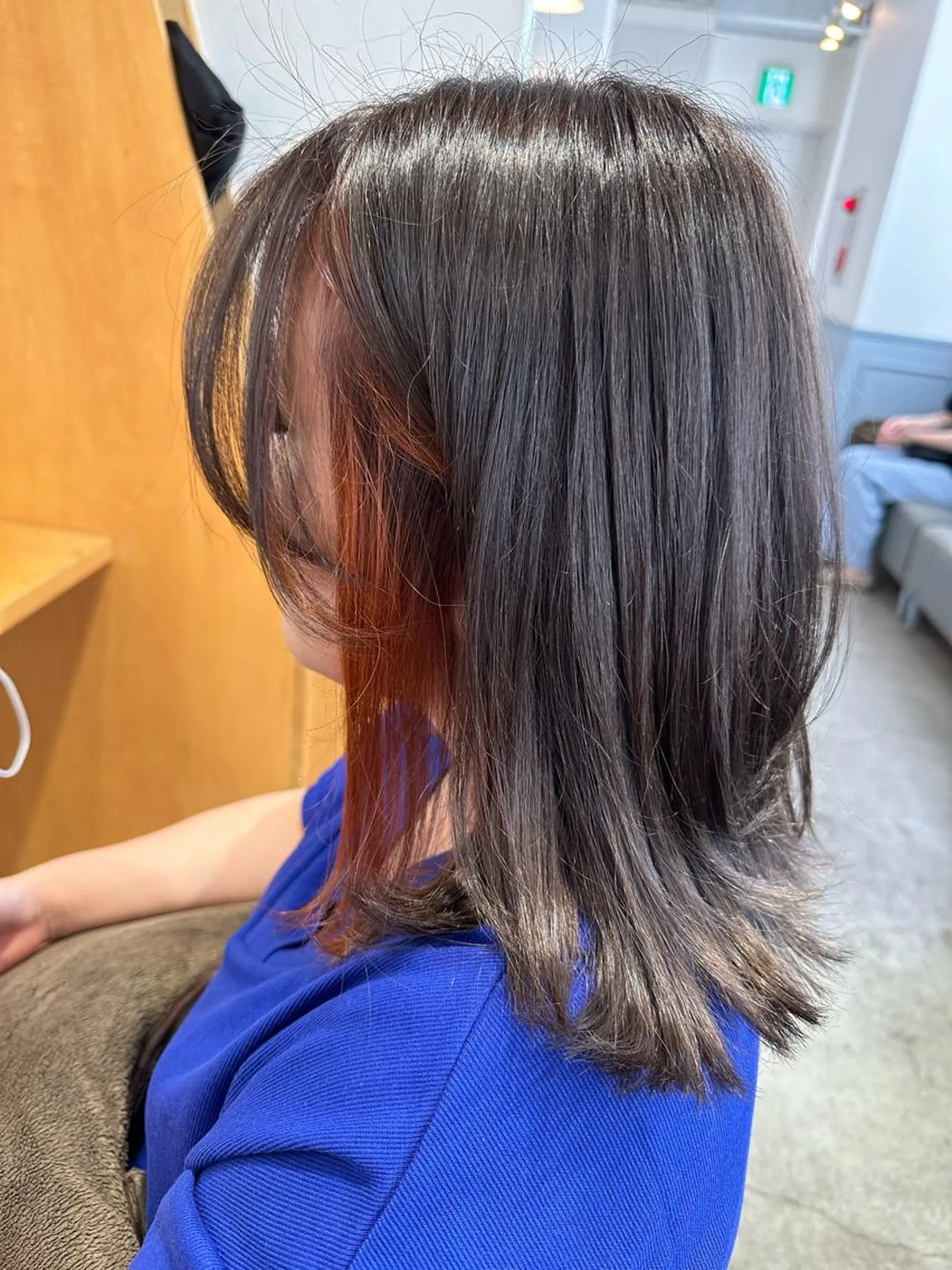 ミディアム ヘアカラー 🌈神バズり 100%色🌈のヘアスタイル