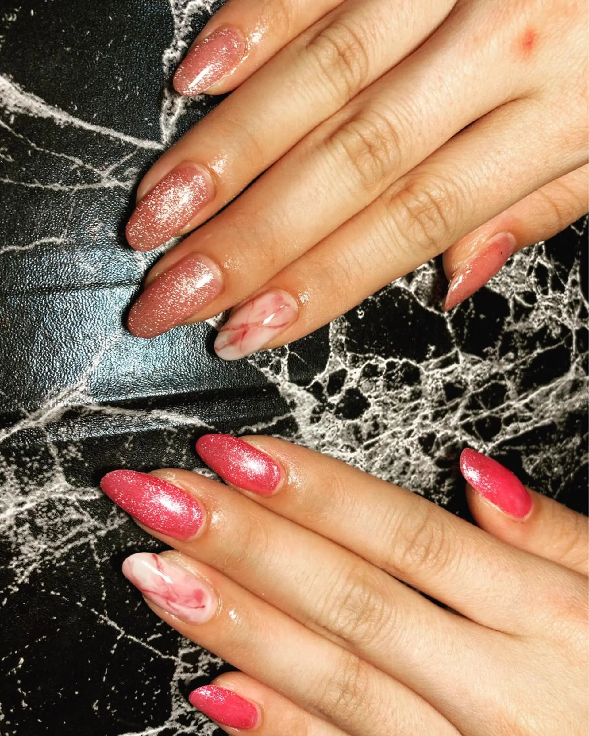 ミディアム ネイル ハンドネイル ✴︎ Delightのネイルデザイン