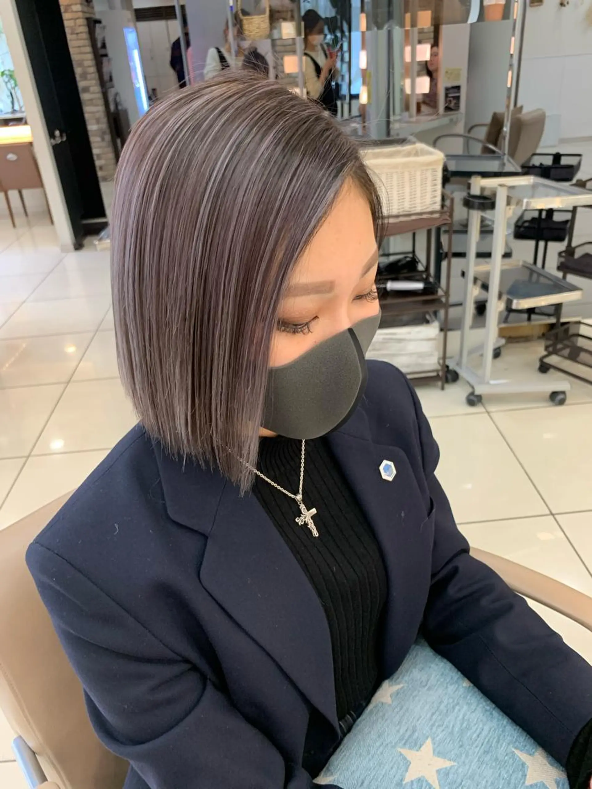 ミディアム カラー ヘアカラー トリートメント 羽エクステ🩷 🤍まき🤍のヘアスタイル