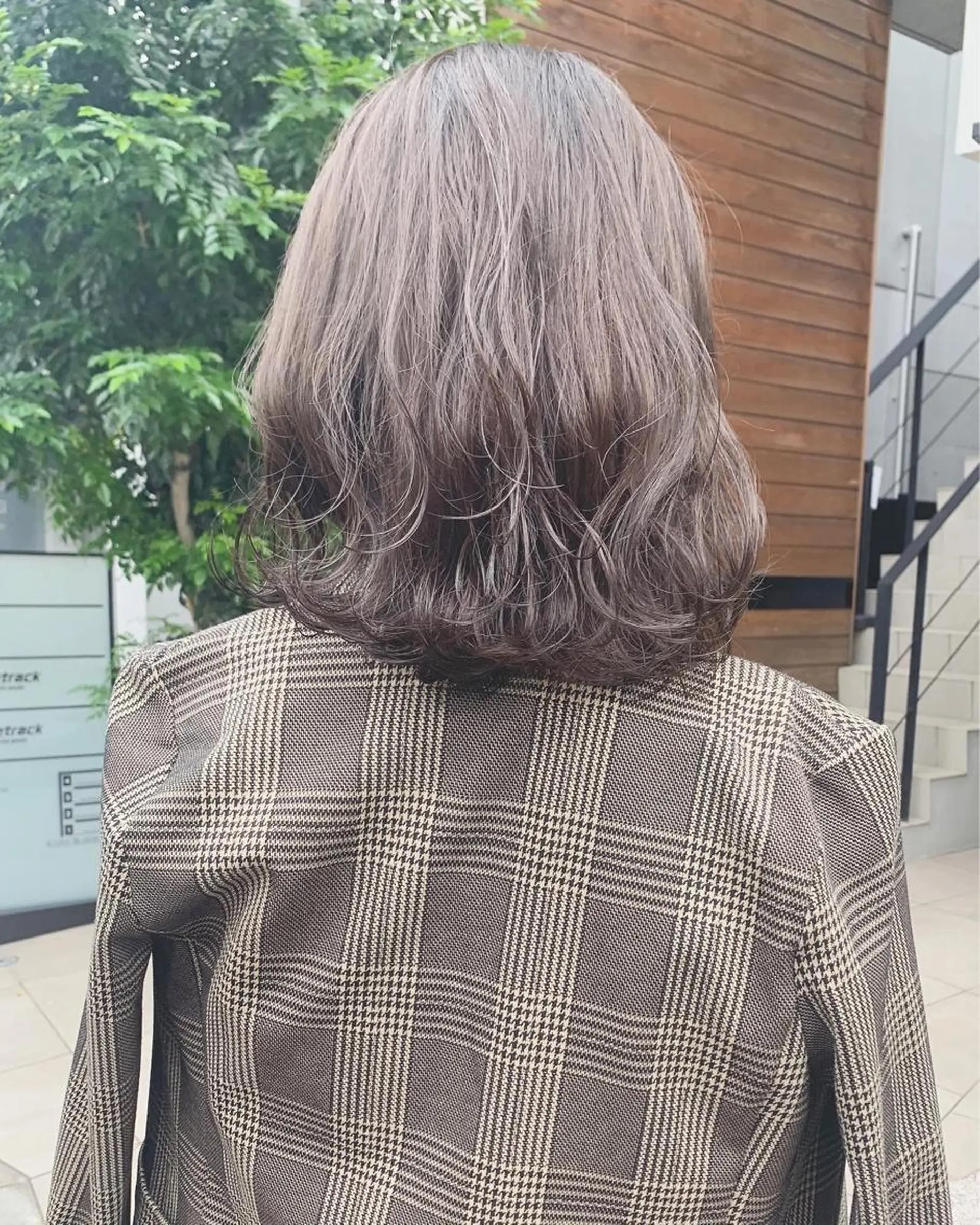 ミディアム カラー マツエク・マツパ ハイトーン&暗髪🔥 表参道二刀流マエダのヘアスタイル