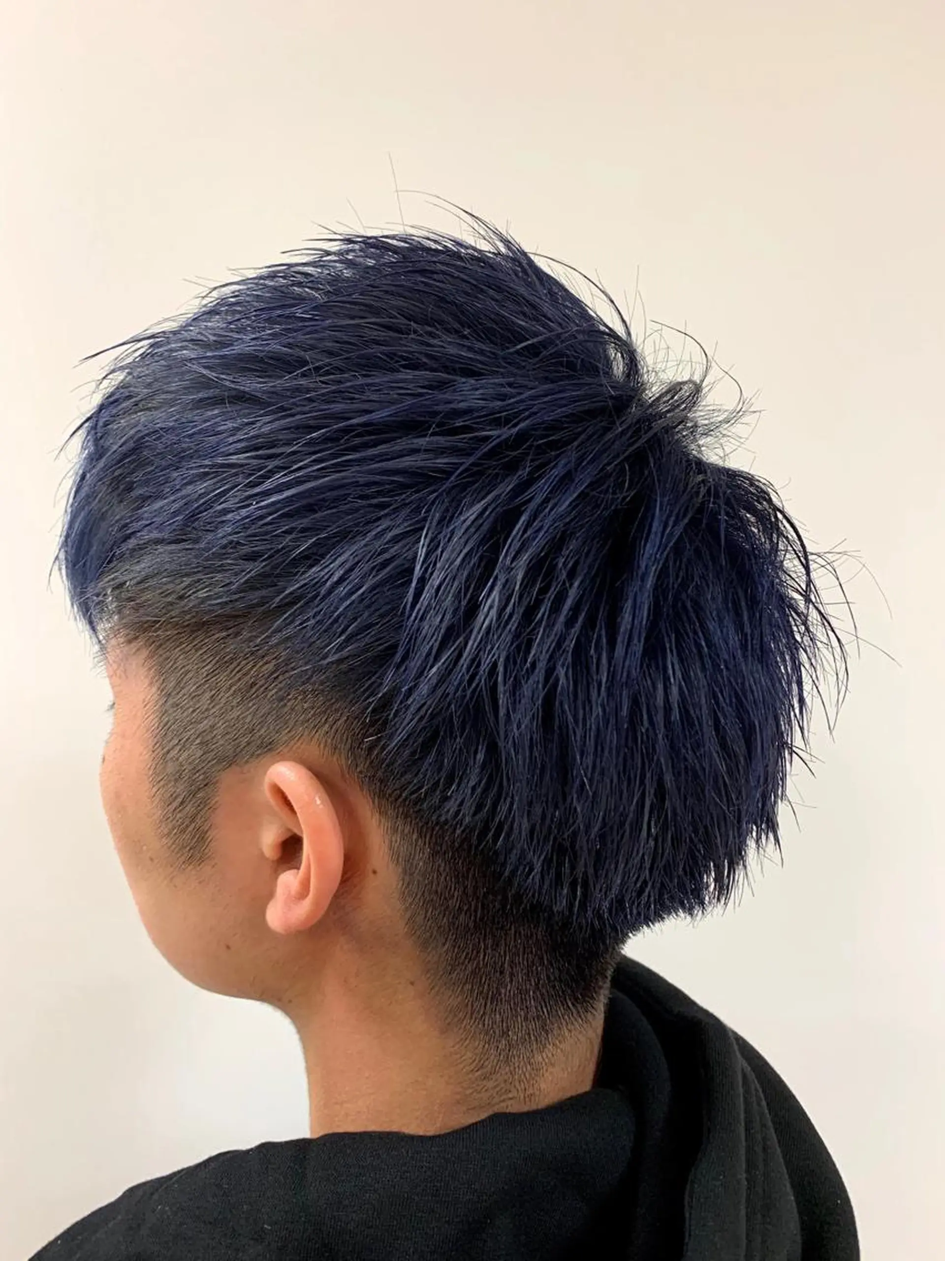 ショート カラー ハイトーン/ウルフ /レイヤー/坂野幸伸のヘアスタイル