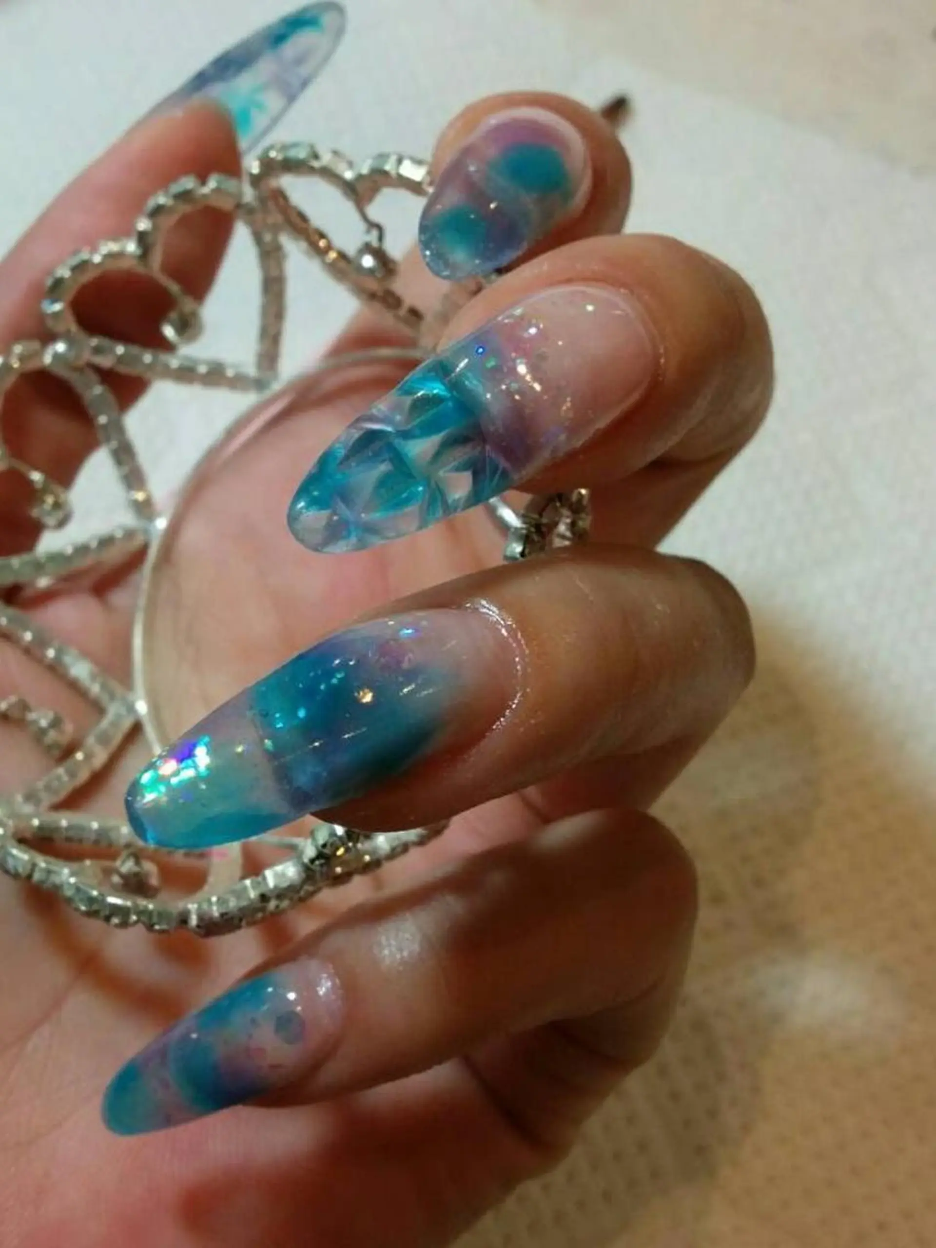 ネイル エステとネイル ローズコンフォートのネイルデザイン