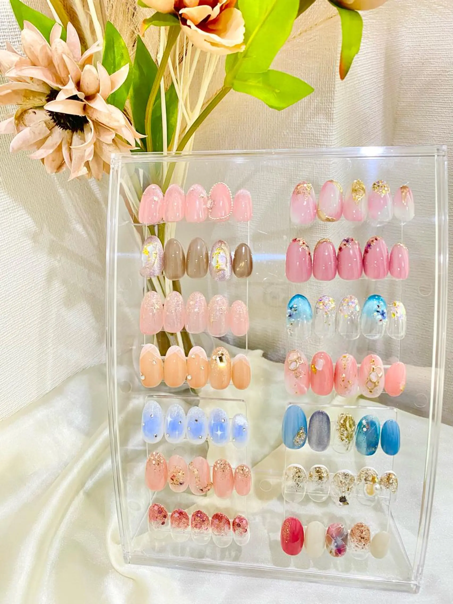 ネイル マツエク・マツパ アイブロウ 眉カラー 韓国風マツエク パリジェンヌラッシュリフト まつげパーマ ワンホンマツエク ハンドネイル Nail&eye Belire 新宿のネイルデザイン