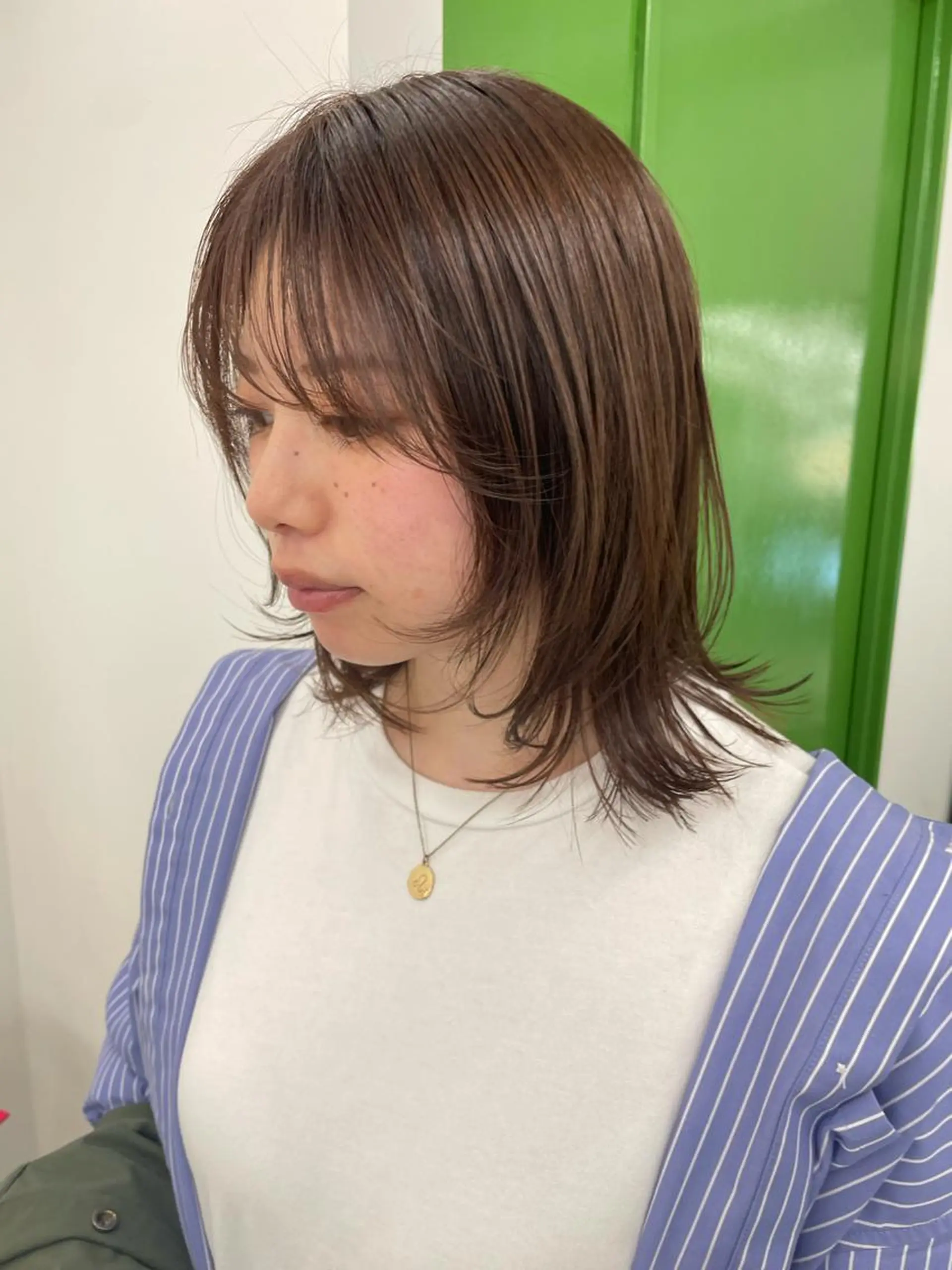 ミディアム レイヤーカット sica所属・スタイル撮影 モデル募集momoのヘアスタイル