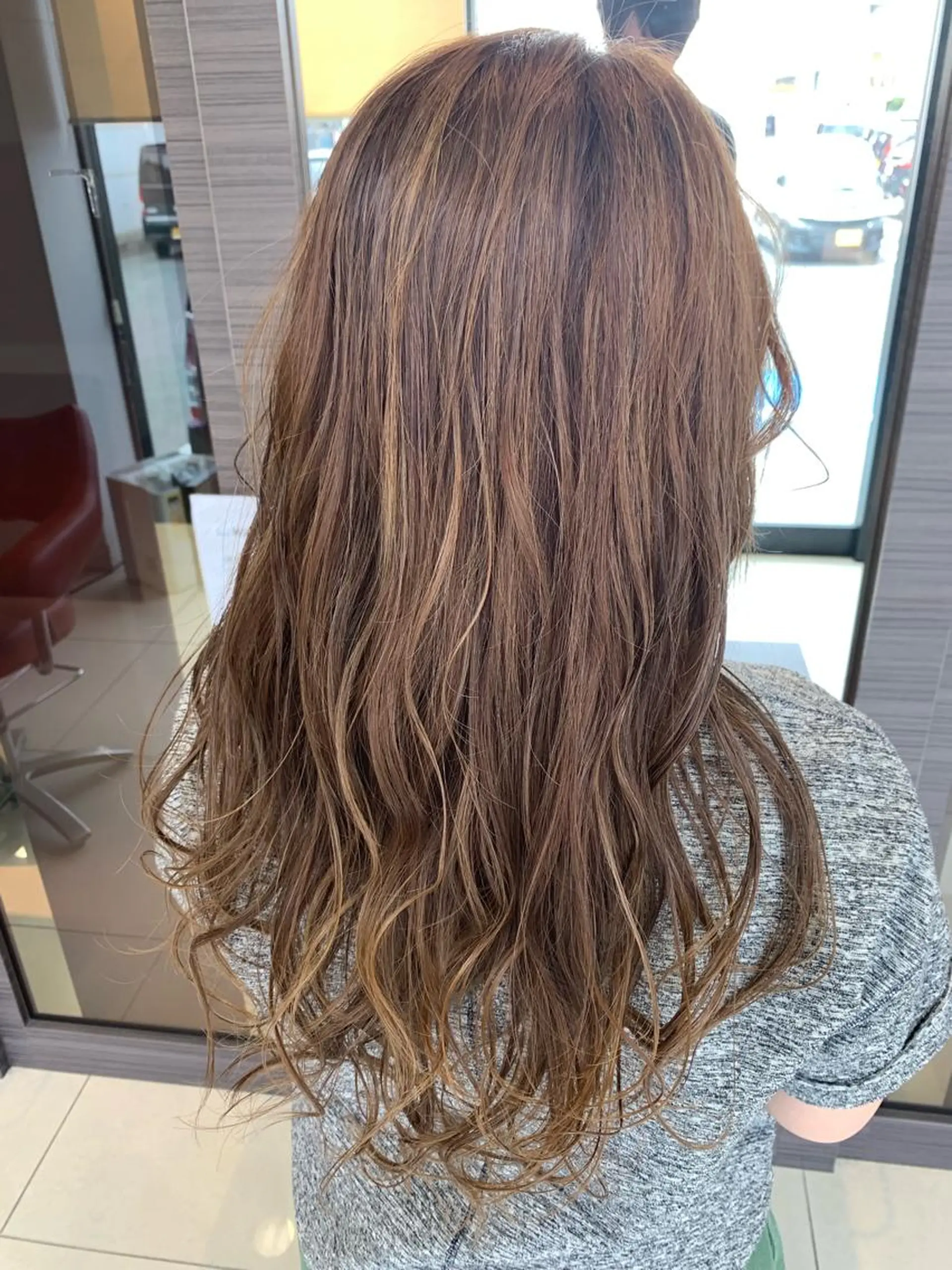 セミロング ハイライト 國井 瑞貴のヘアスタイル