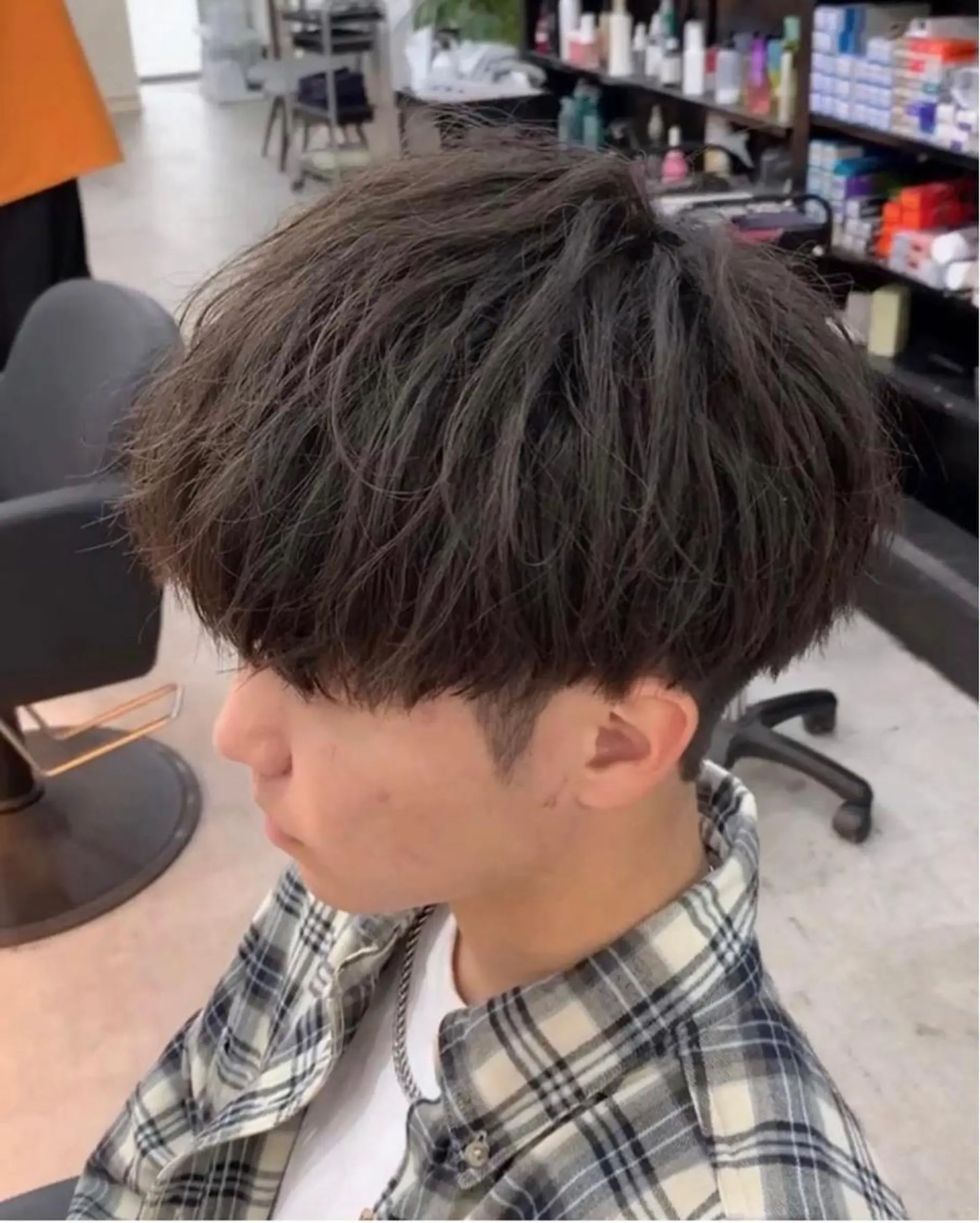 カラー メンズ ブラウンカラー カット ヘアカラー ゴートゥデイシェアサロン表参道店所属・24時間受付可🕒 艶髪のヘアスタイル